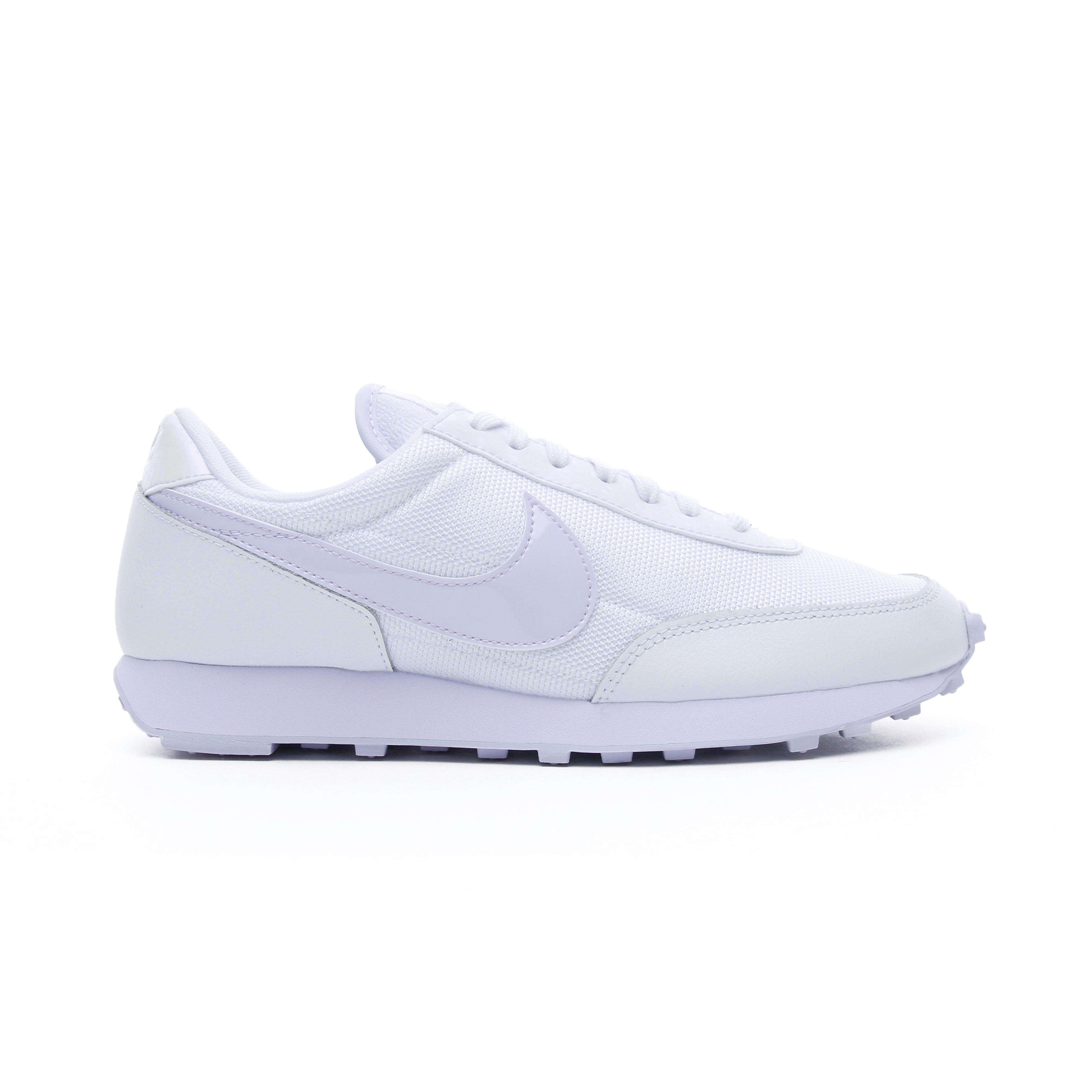 Nike DayBreak Kadın Beyaz Spor Ayakkabı