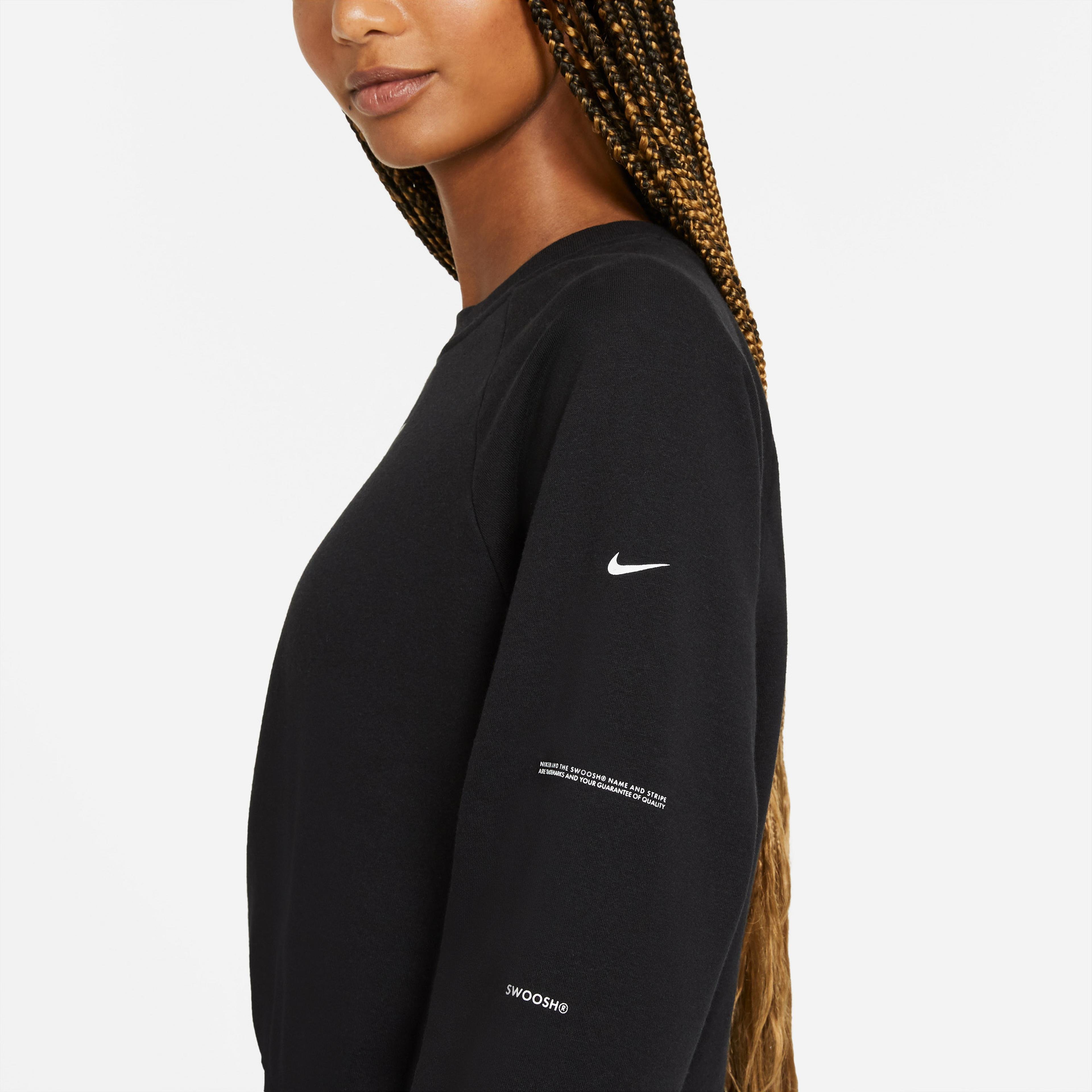 Nike Swoosh Kadın Siyah Sweatshirt