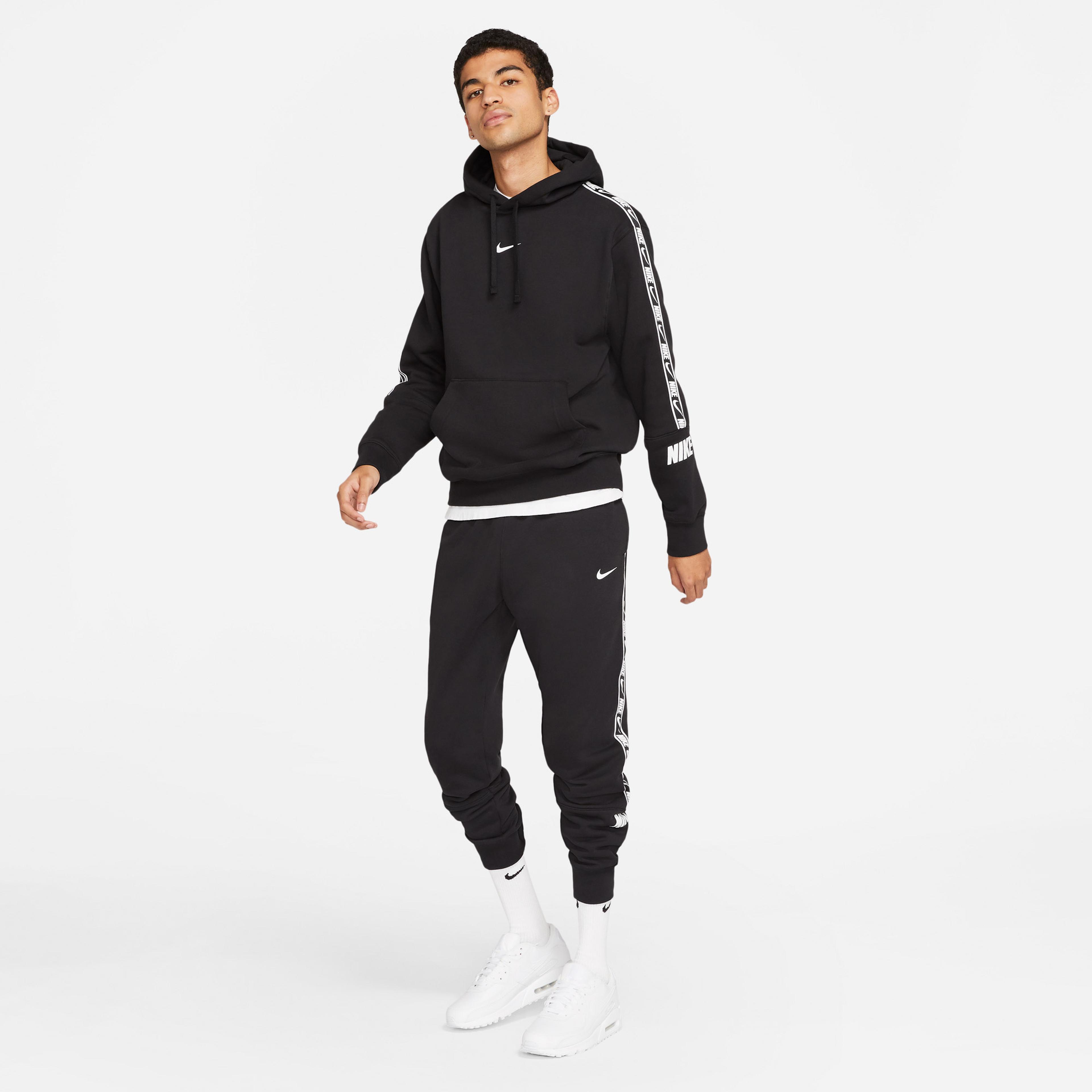 Nike Repeat Erkek Siyah Sweatshirt