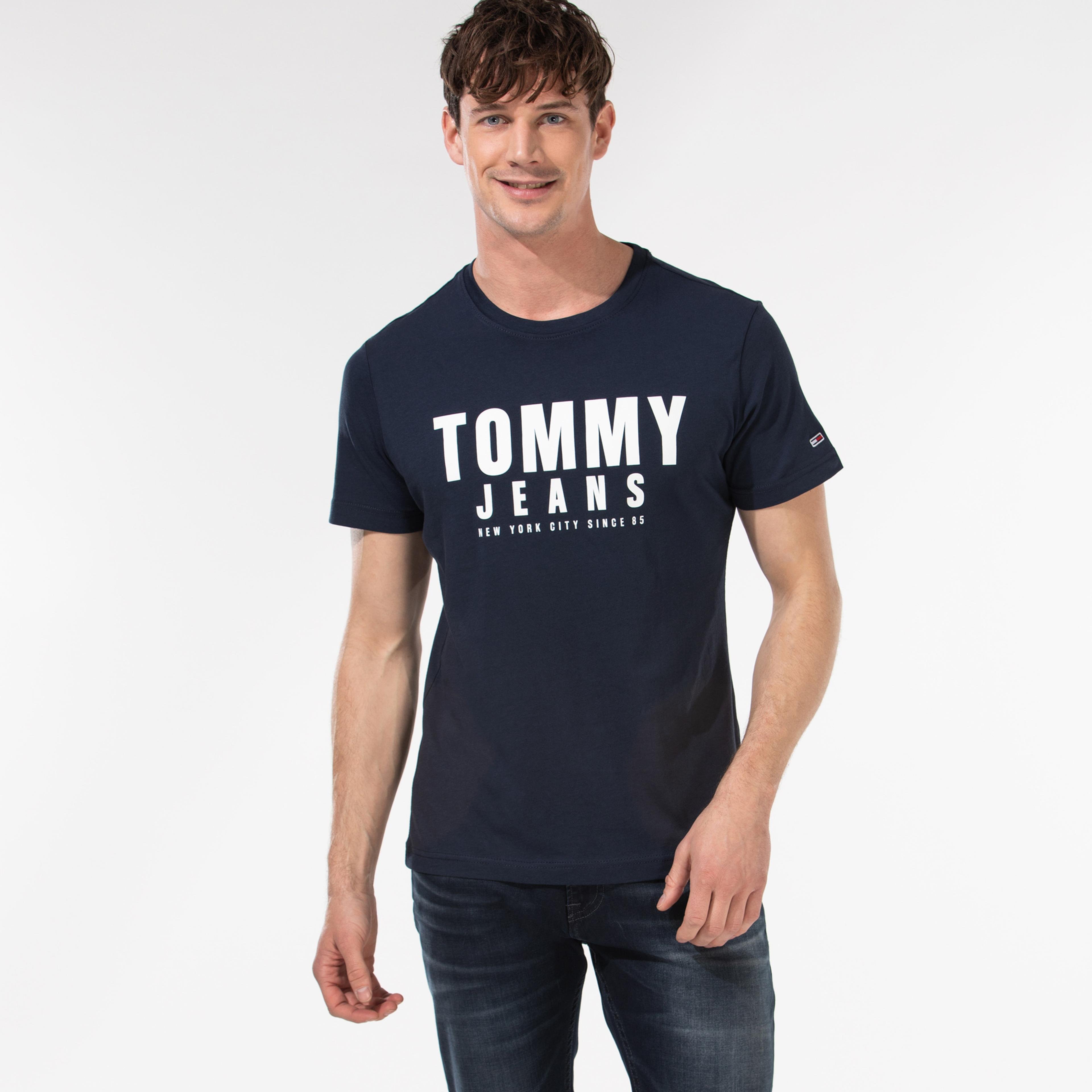 Tommy Hilfiger TJM Center Chest Tommy Graphic Erkek Lacivert T-Shirt
