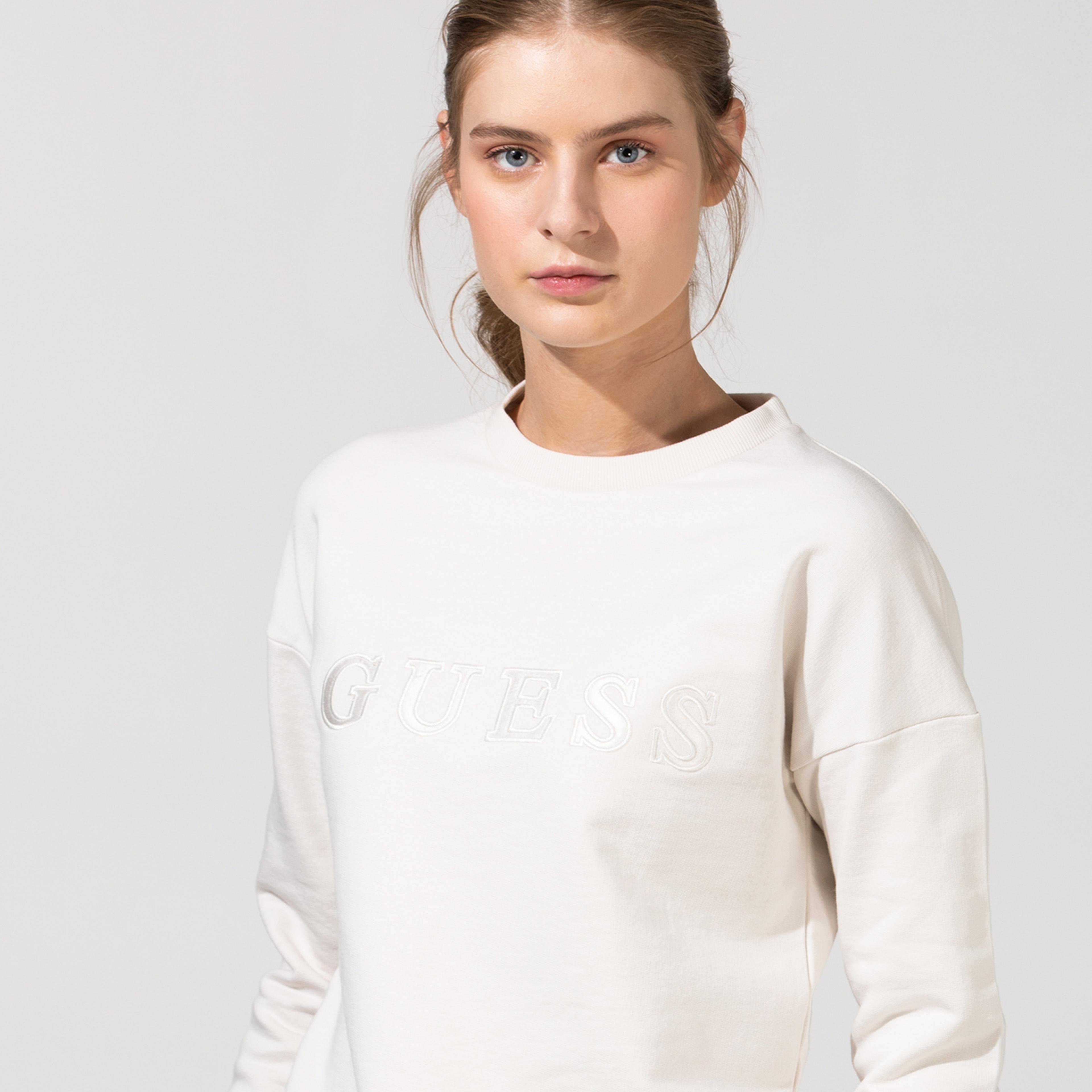 Guess Kadın Beyaz Sweatshirt