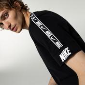Nike Repeat Erkek Siyah T-Shirt
