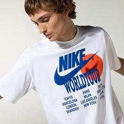 Nike Sportswear World Tour Erkek Beyaz T-Shirt