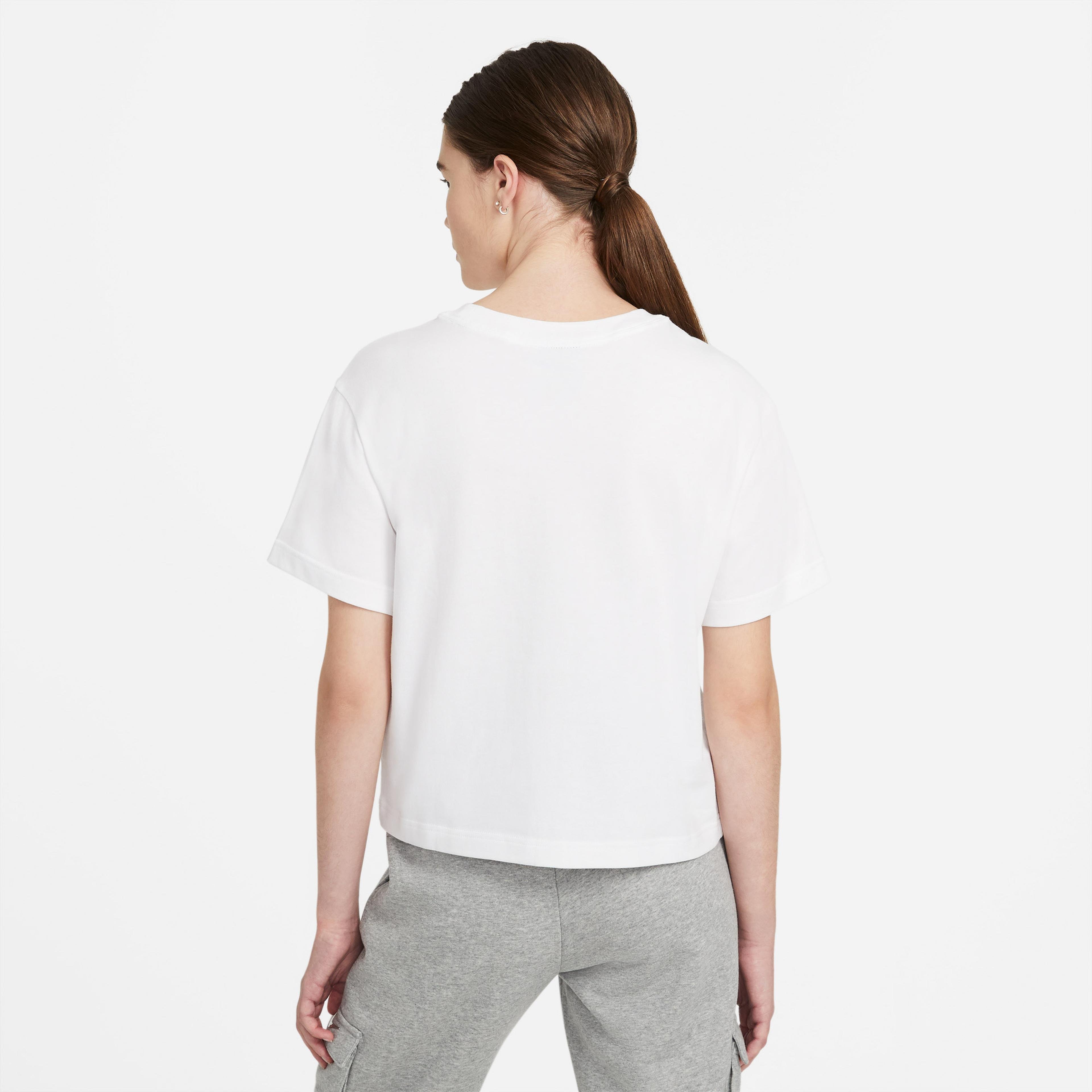 Nike Sportswear Swoosh Kadın Beyaz T-Shirt