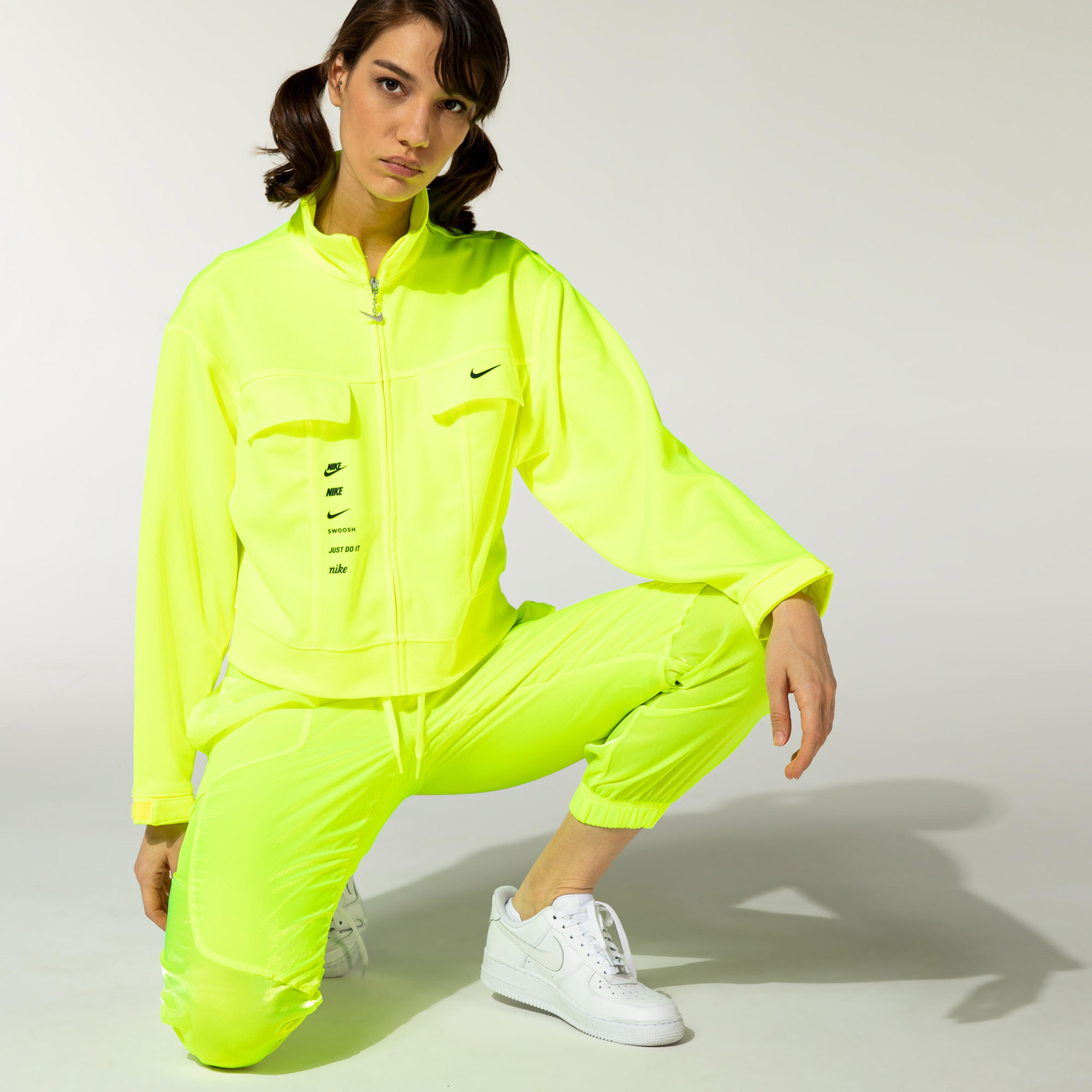 Nike Sportswear Swoosh Full-Zip Kadın Yeşil Ceket