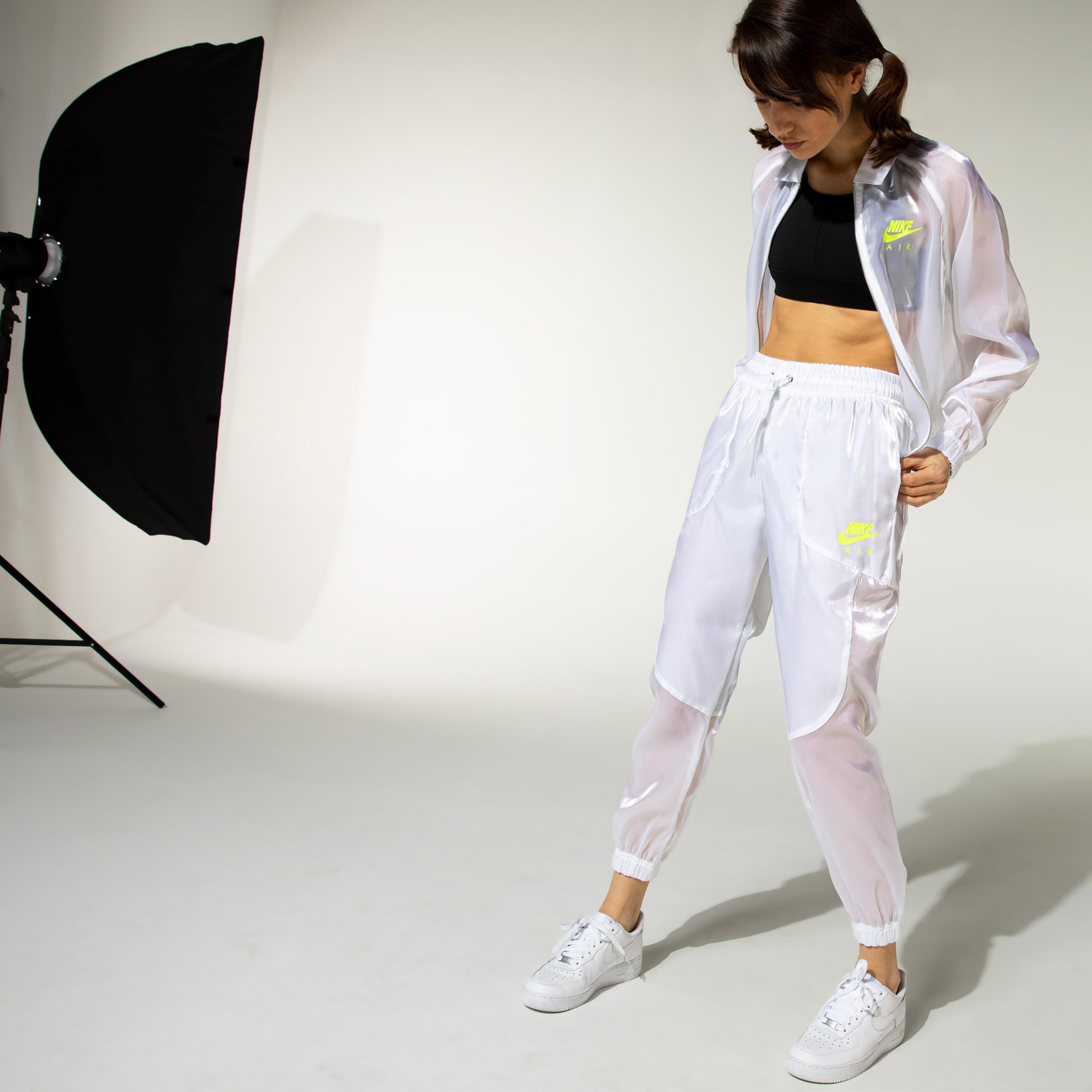 Nike Sportswear Essential Air Sheen Kadın Beyaz Eşofman Altı