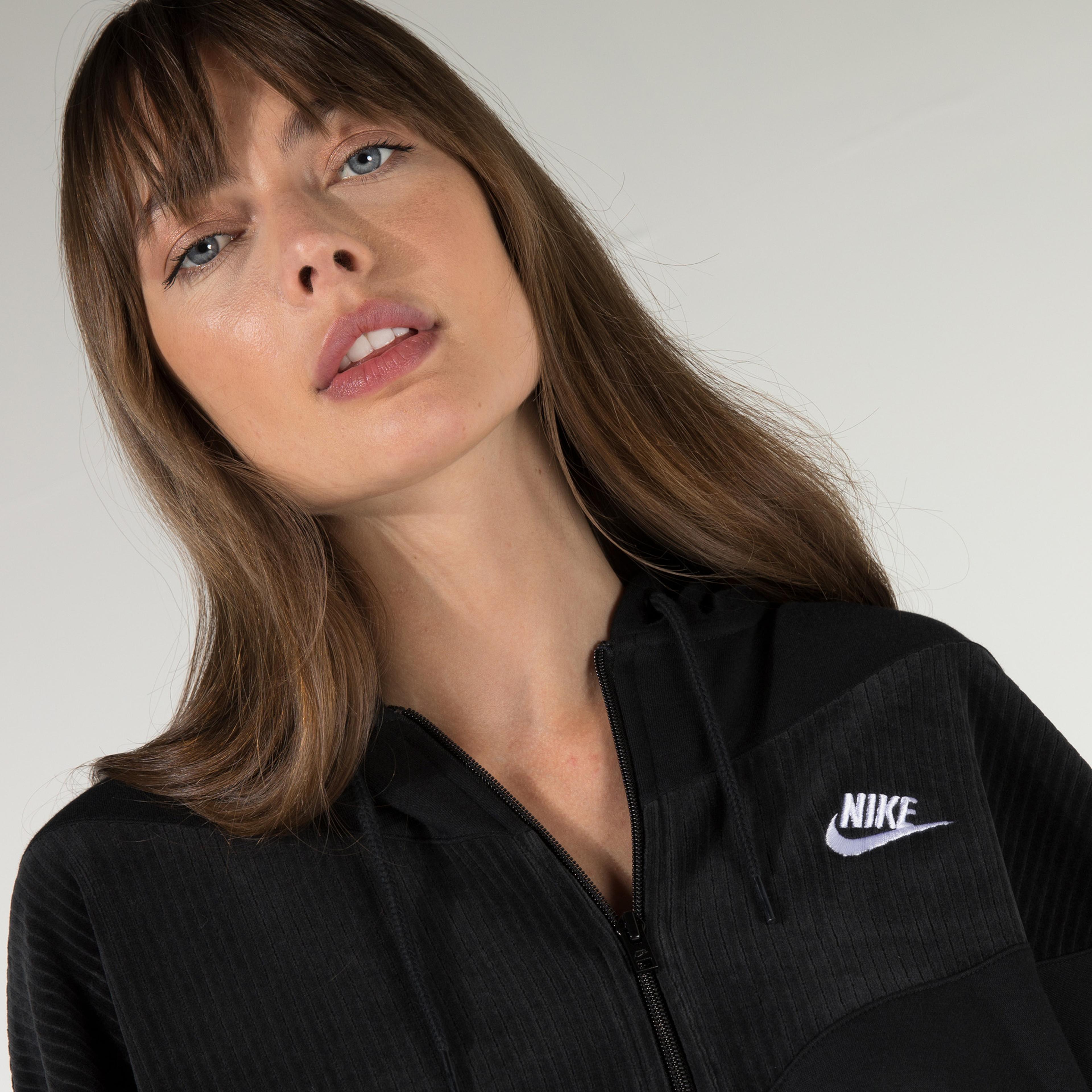 Nike Kadın Siyah Sweatshirt