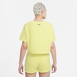 Nike Sportswear Kadın Sarı Cropped T-Shirt