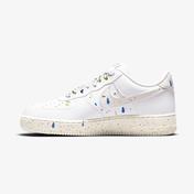 Nike Air Force 1 '07 LV8 Erkek Beyaz Spor Ayakkabı