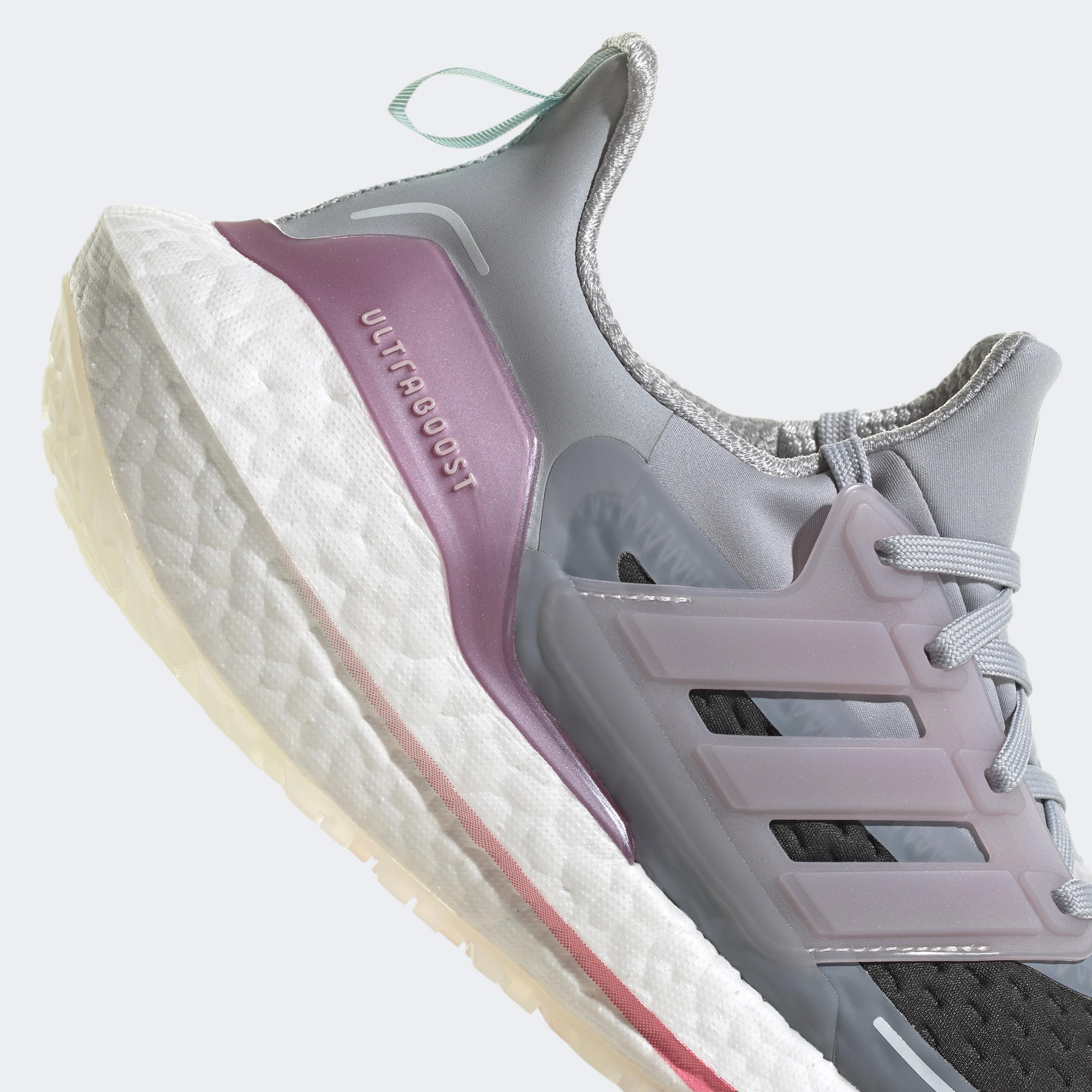 adidas Ultraboost 21 Kadın Gri Spor Ayakkabı