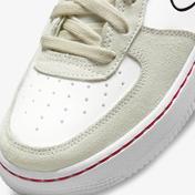 Nike Air Force 1 Lv8 Kadın Beyaz Spor Ayakkabı