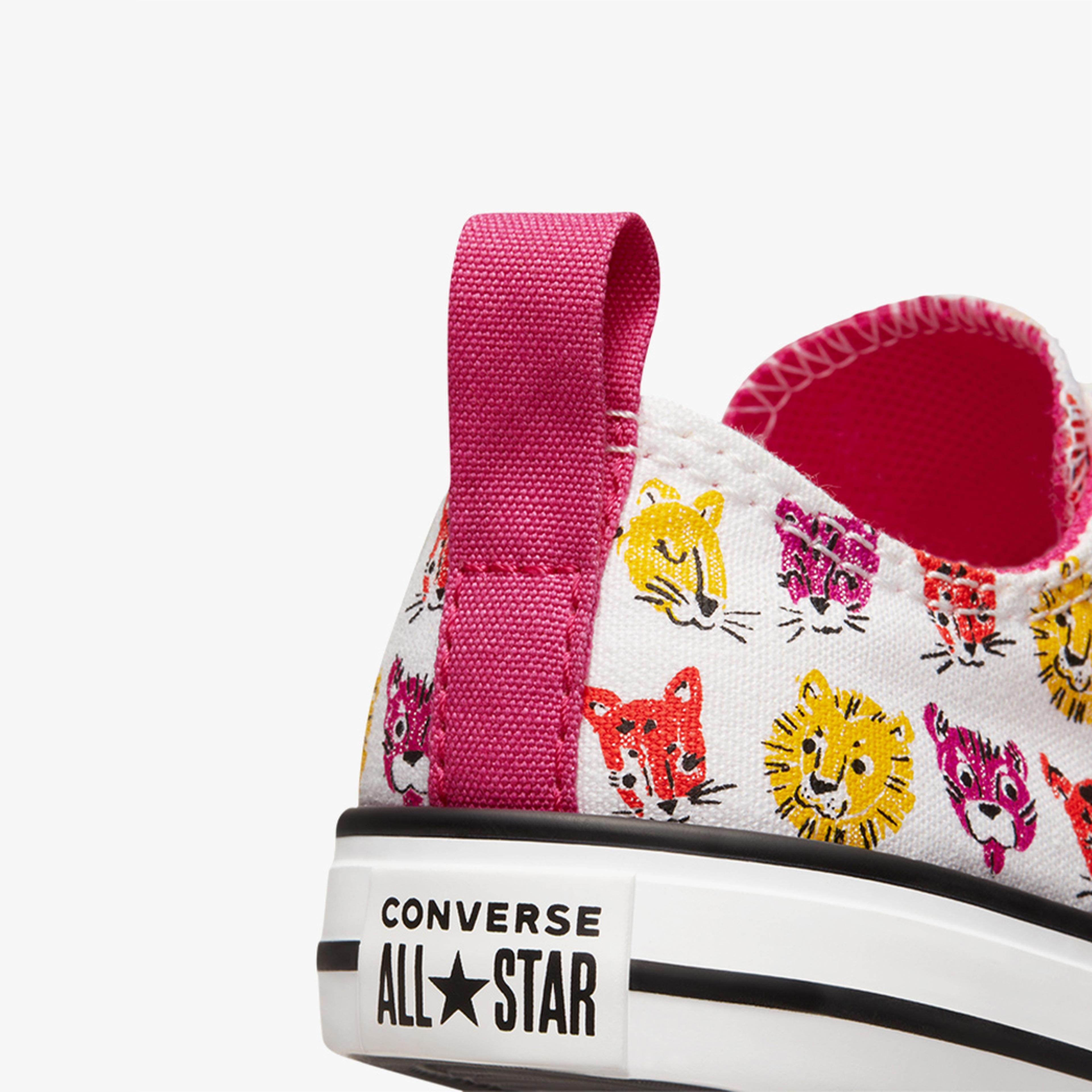 Converse Chuck Taylor All Star 2V Ox Çocuk Beyaz Sneaker