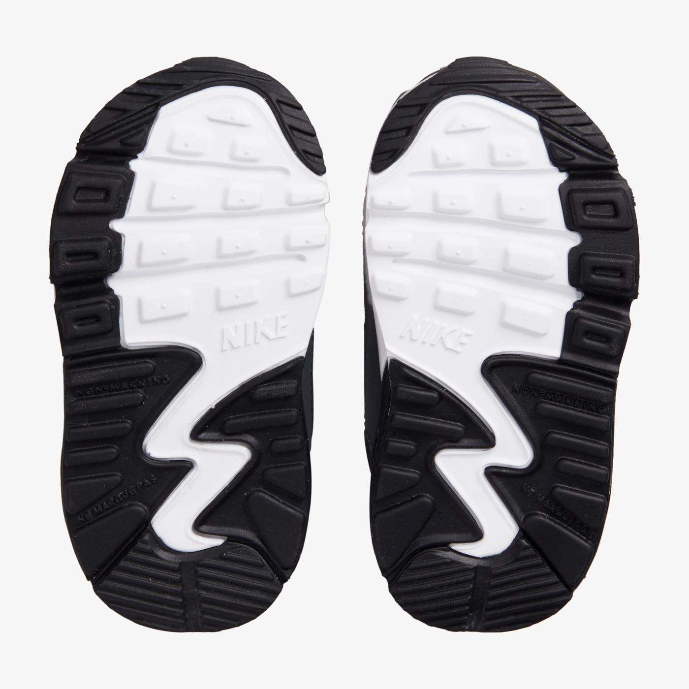 shoe carnival nike air max excee