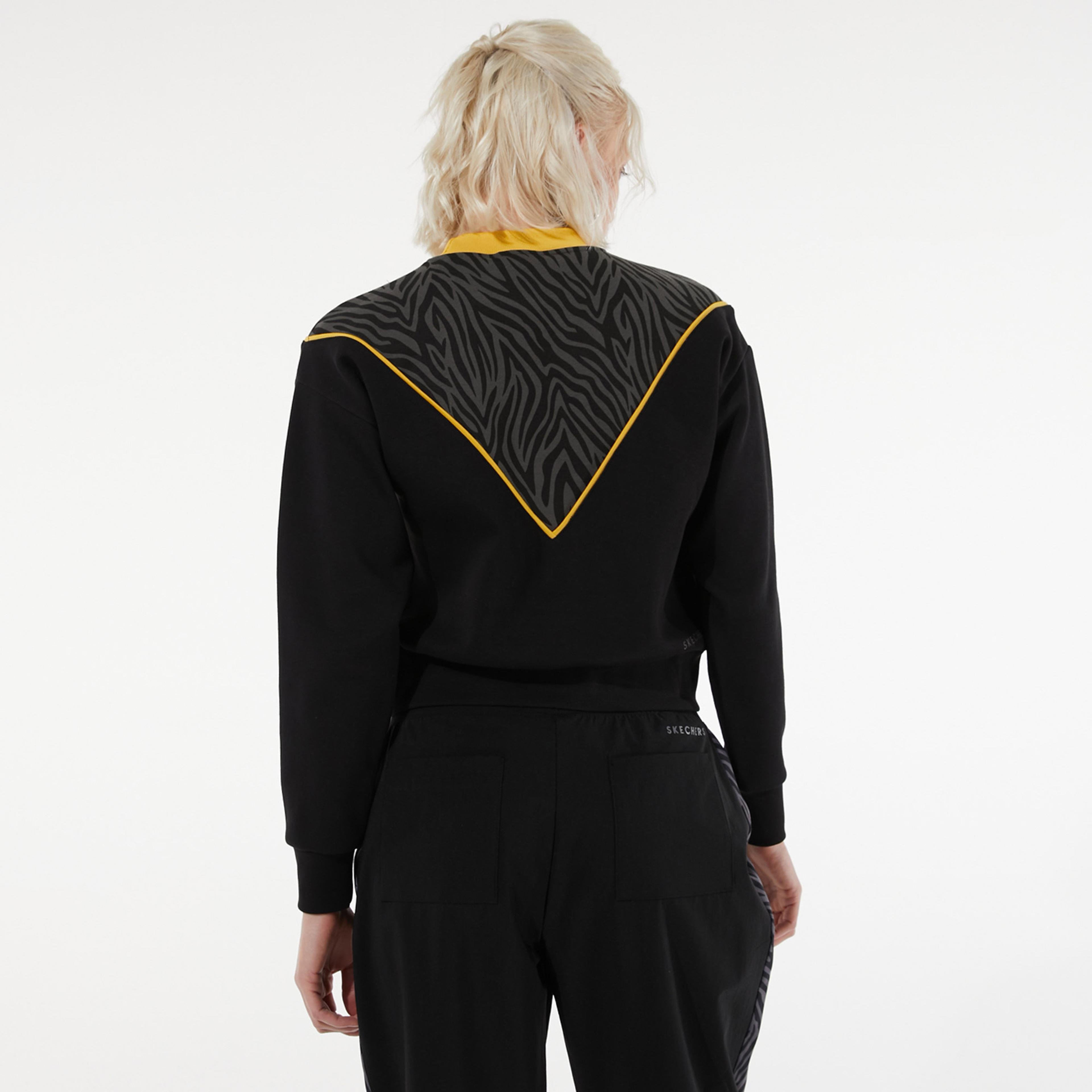 Skechers Printed Panel Kadın Siyah Sweatshirt