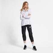 Nike Sportswear Repel Kadın Beyaz Ceket