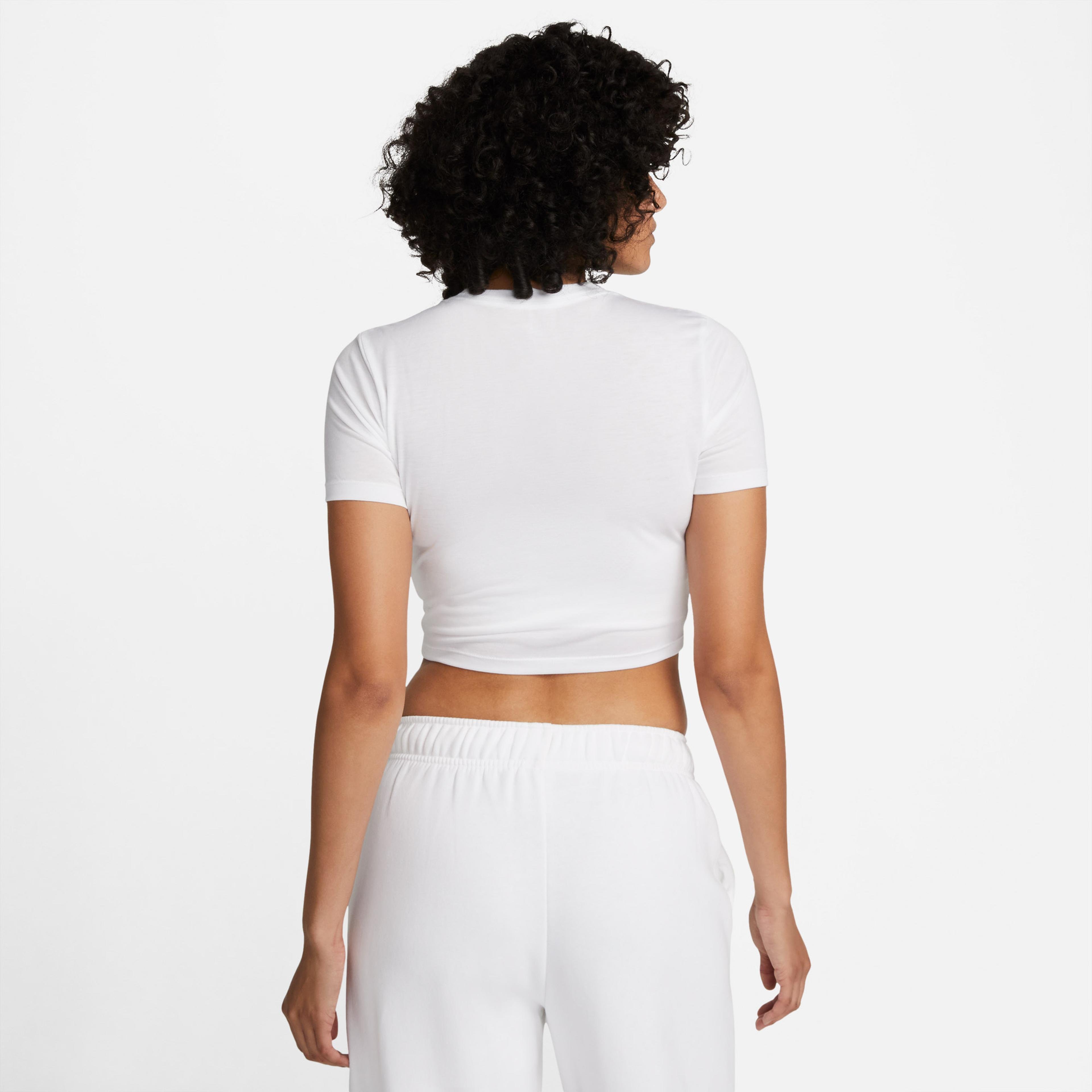 Nike Sportswear Crop Kadın Beyaz T-Shirt