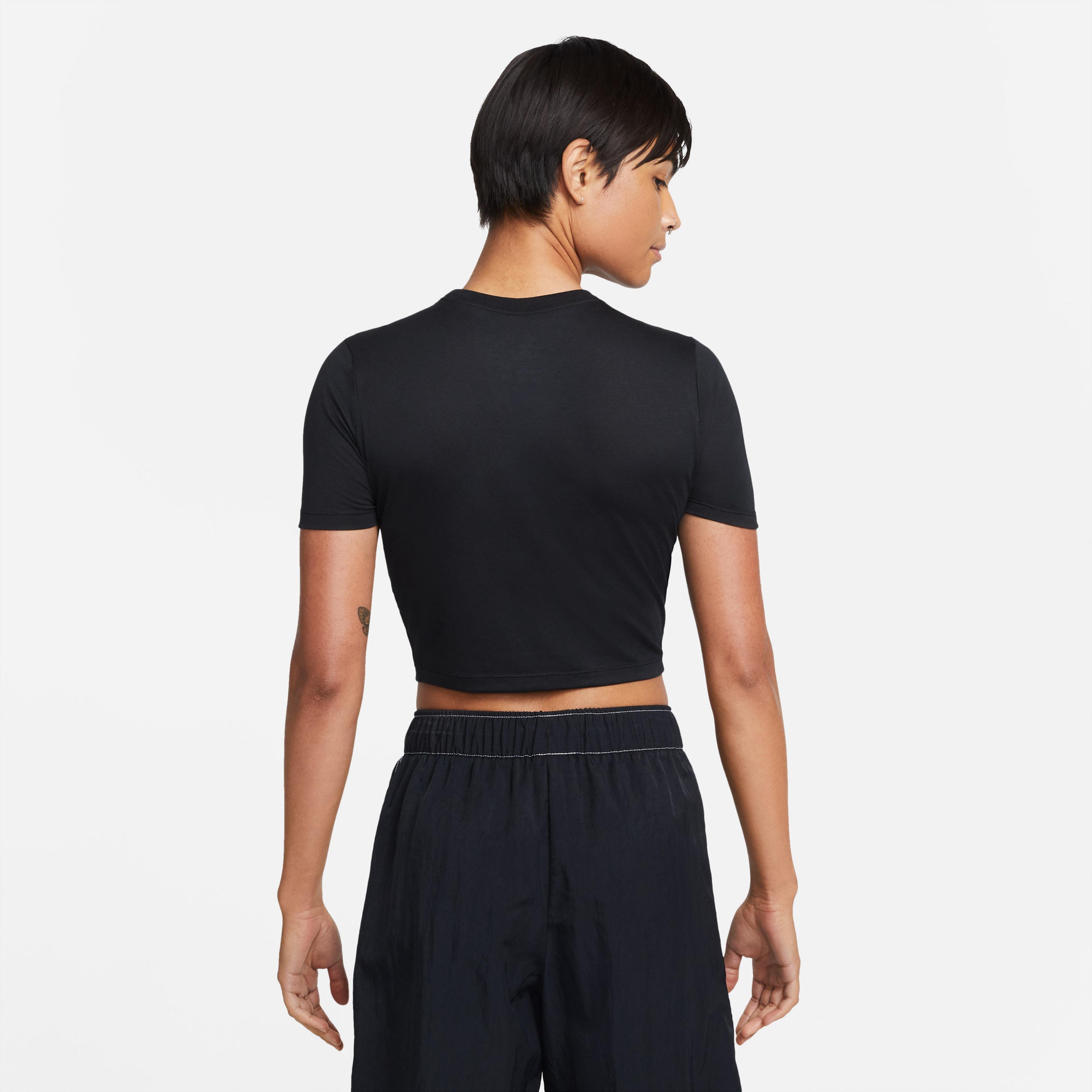 Nike Sportswear Crop Kadın Siyah T-Shirt