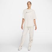 Nike Sportswear Swoosh Kadın Krem T-Shirt