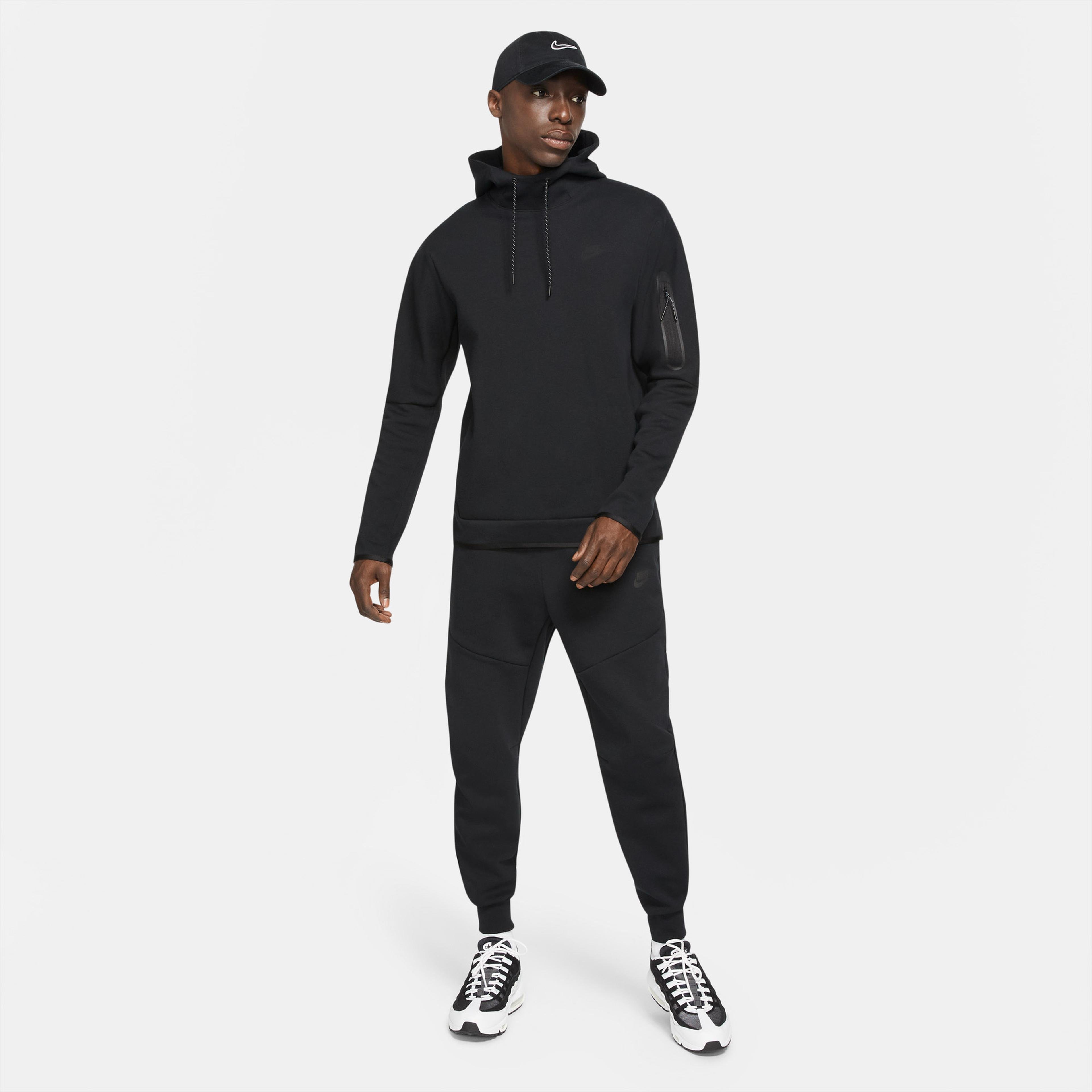 Nike Sportswear Tech Fleece Kapüşonlu Erkek Siyah Sweatshirt