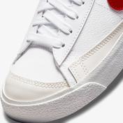 Nike Blazer Mid '77 Kadın Beyaz Spor Ayakkabı