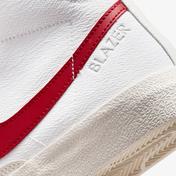 Nike Blazer Mid '77 Kadın Beyaz Spor Ayakkabı
