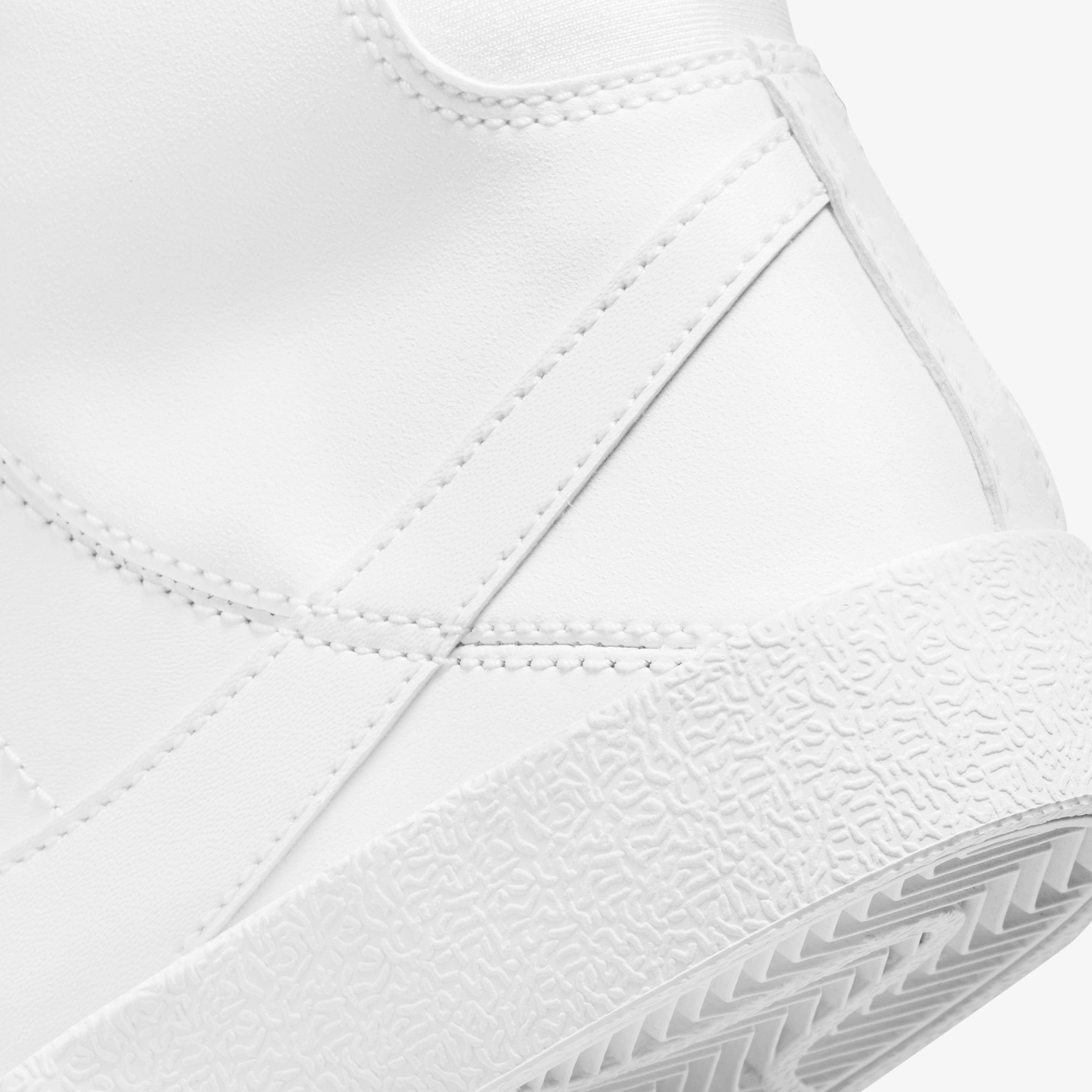 Nike Blazer Mid '77 SE Dance Çocuk Beyaz Spor Ayakkabı