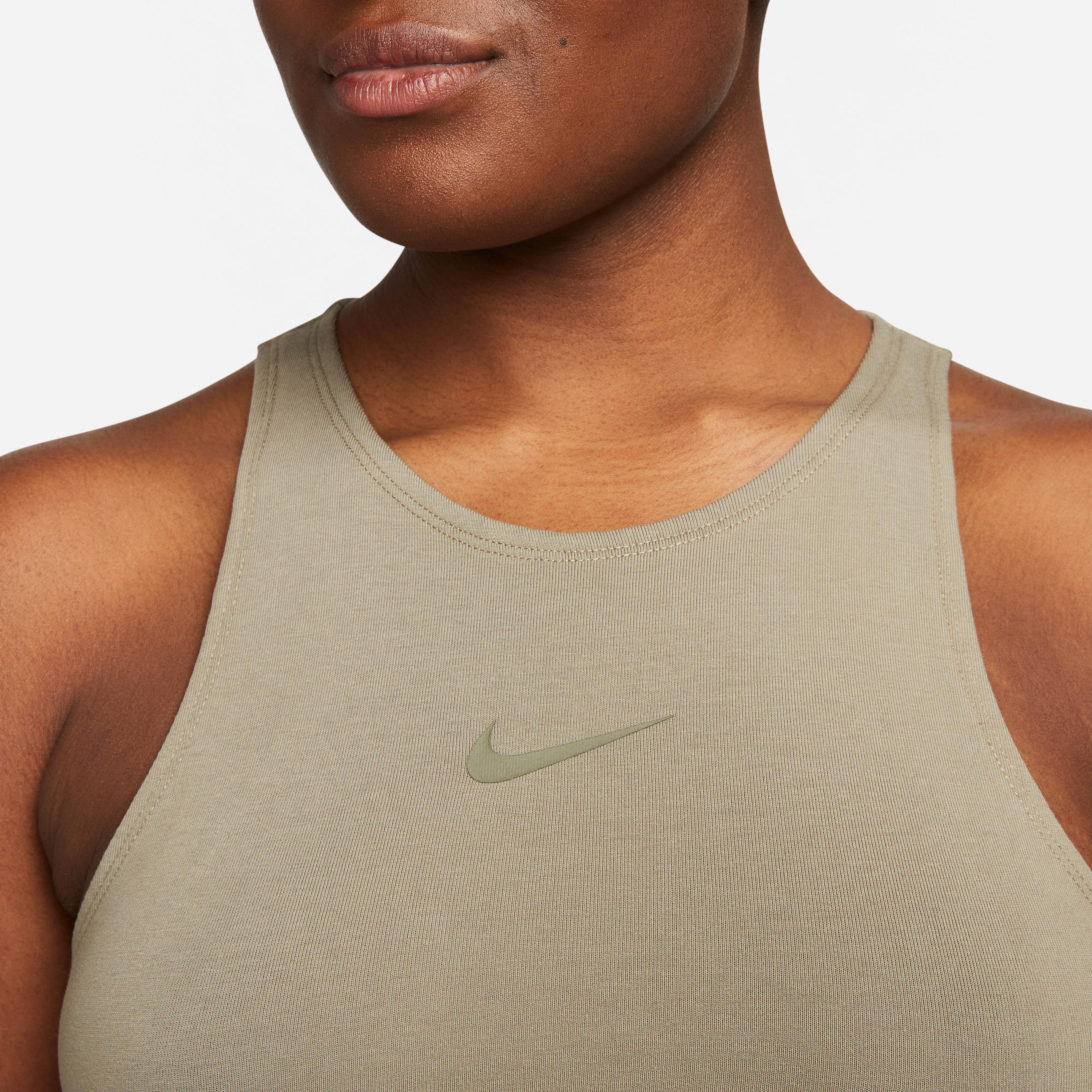 Nike Sportswear Kadın Yeşil Crop Top