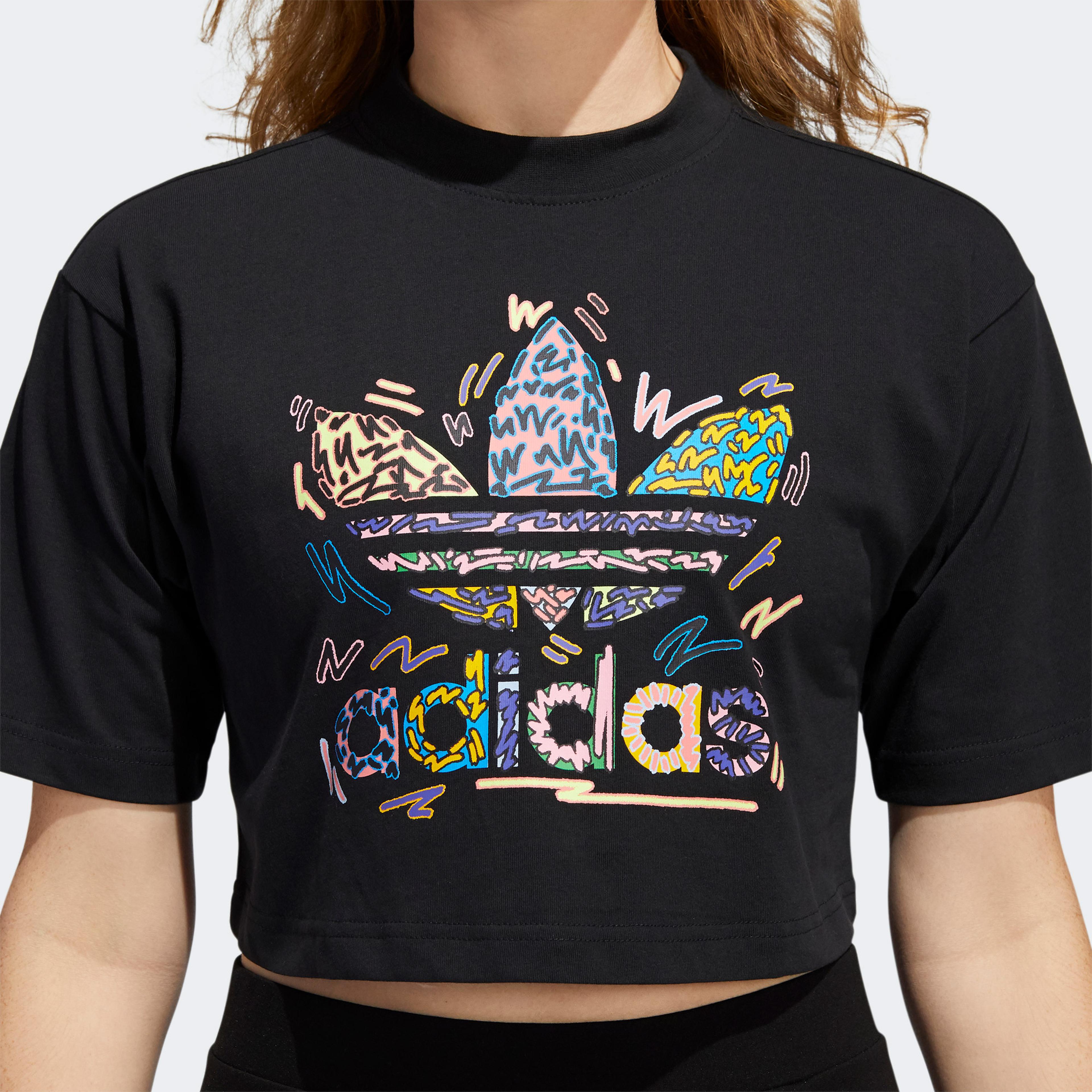 adidas Loveuni Kadın Siyah T-Shirt