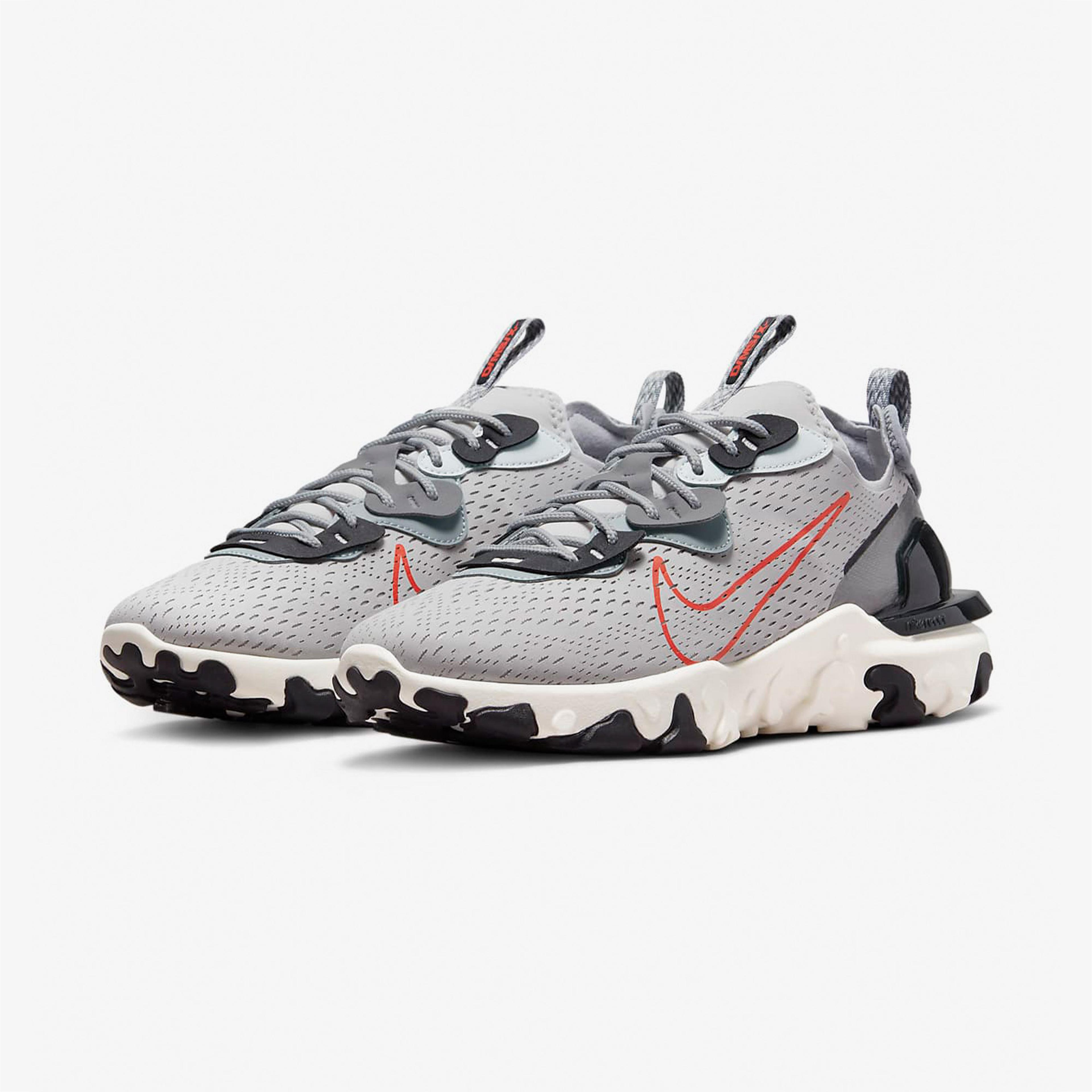 Nike React Vision Erkek Gri Spor Ayakkabı