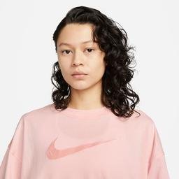 Nike Swoosh Kadın Pembe T-Shirt
