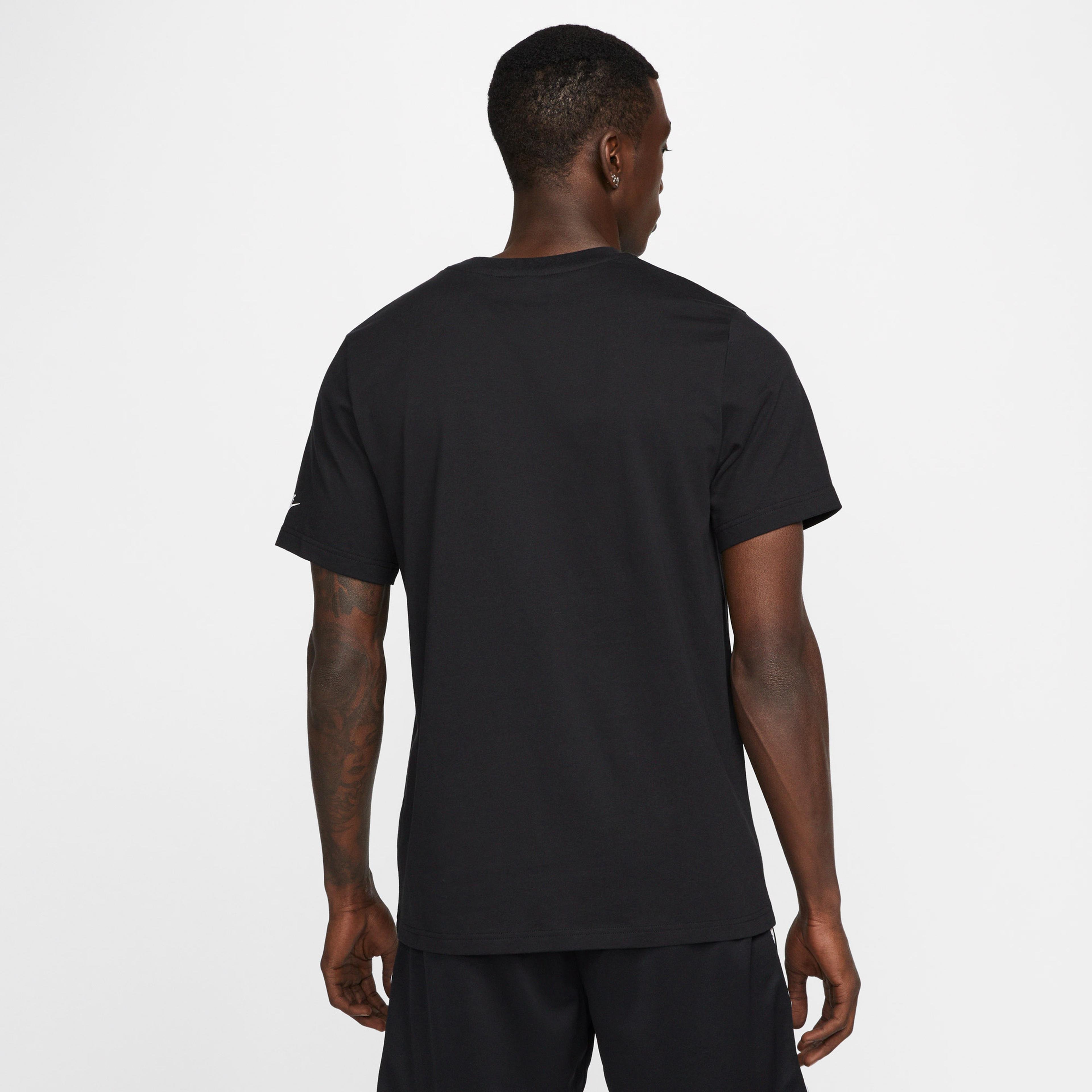 Nike Repeat Erkek Siyah T-Shirt