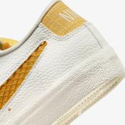 Nike Blazer Low 77 SE Next Nature Erkek Beyaz Sneaker