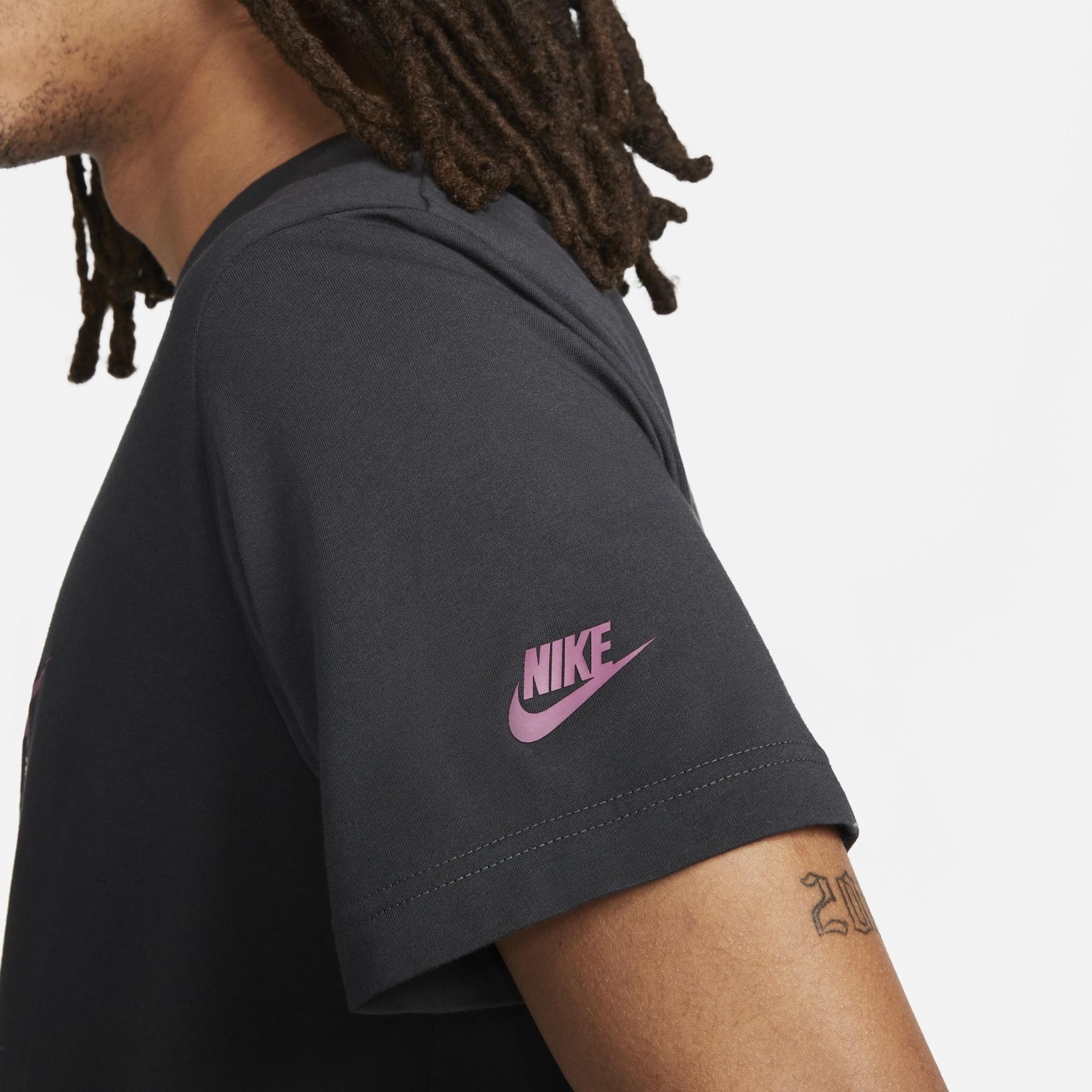 Nike Sportswear Erkek Gri T-shirt