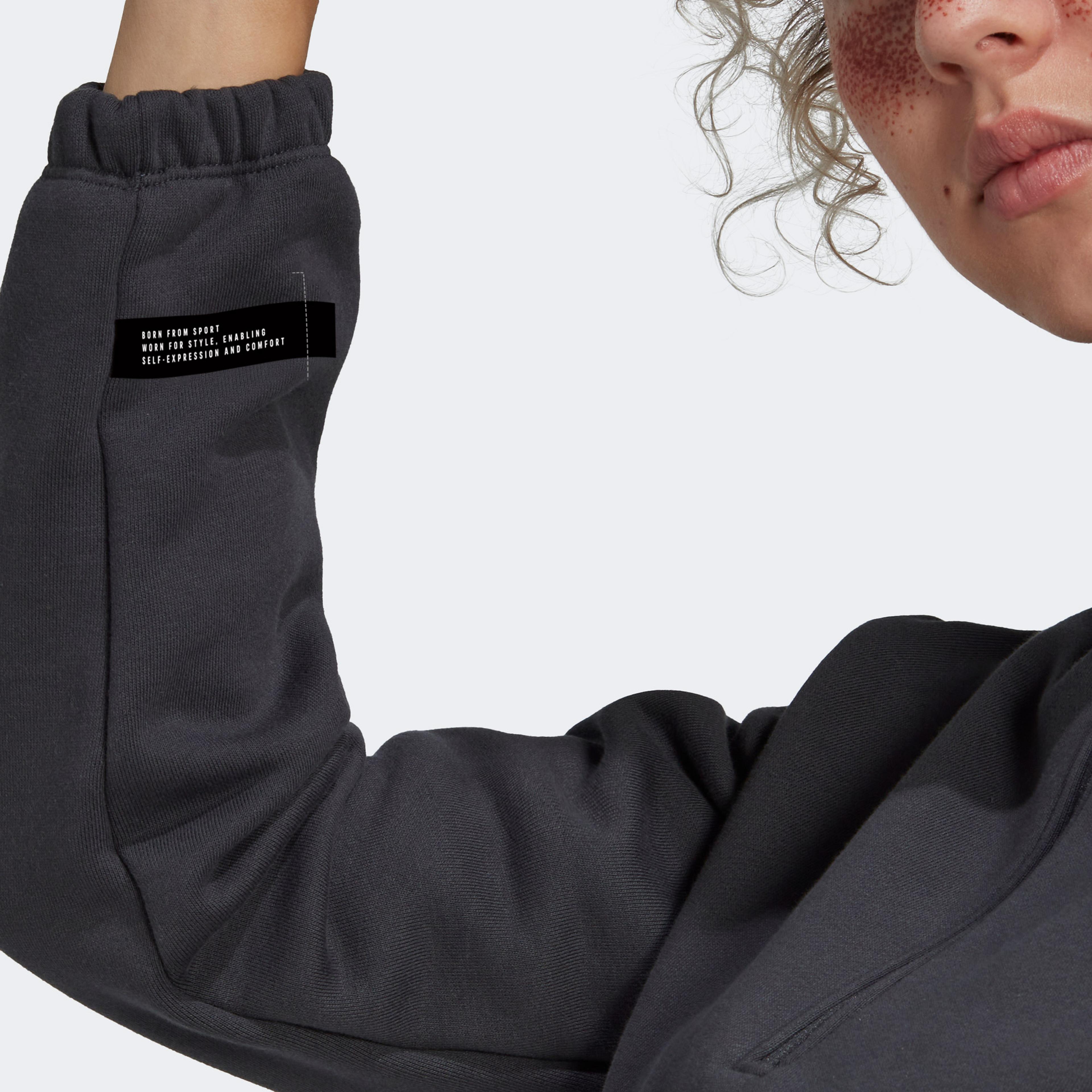 adidas Cropped Half-Zip Kadın Siyah Sweatshirt