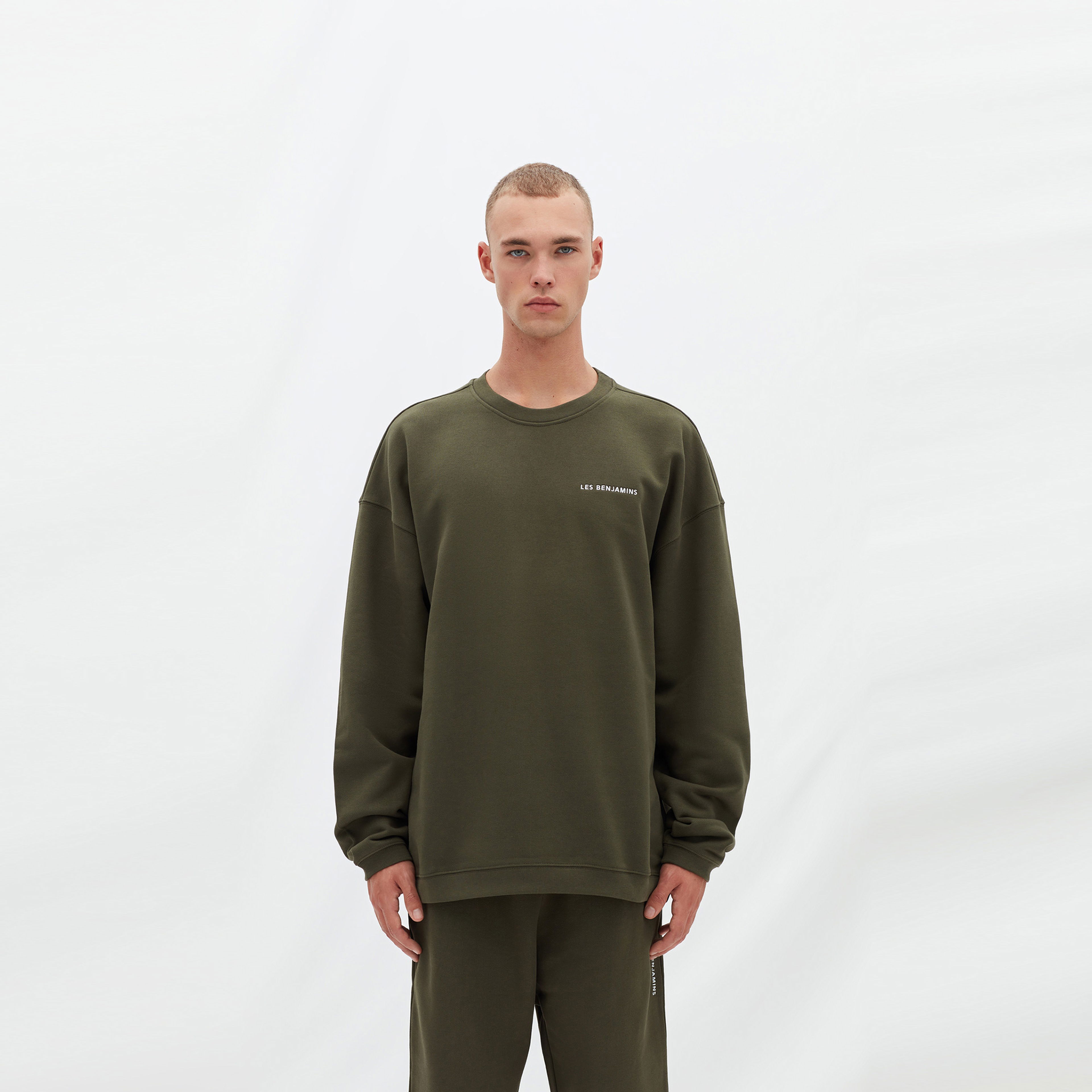 302