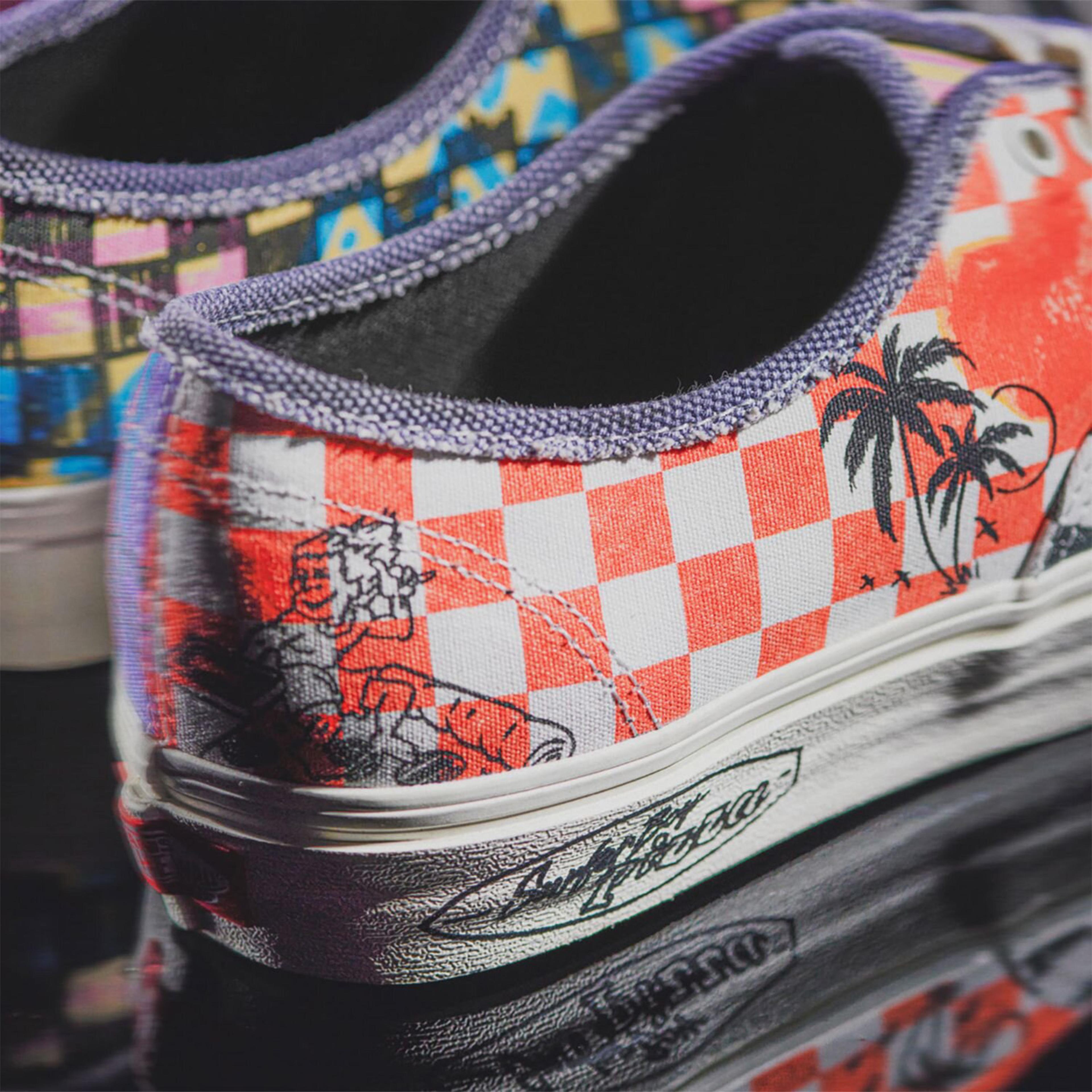 Vans x Stranger Things Ua Authentic Erkek Renkli Sneaker