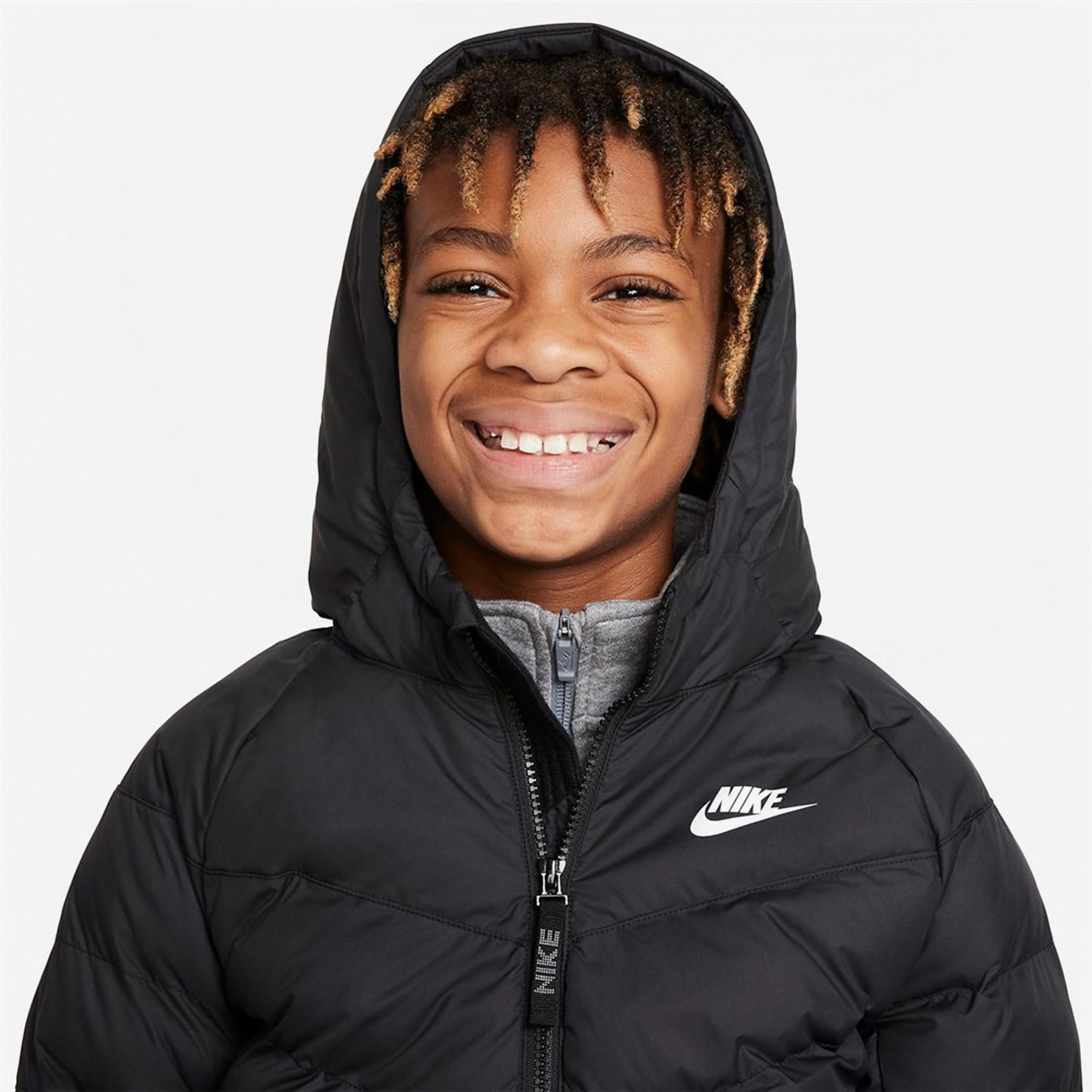 Nike Sportswear Synthetic-Fill Çocuk Siyah Mont