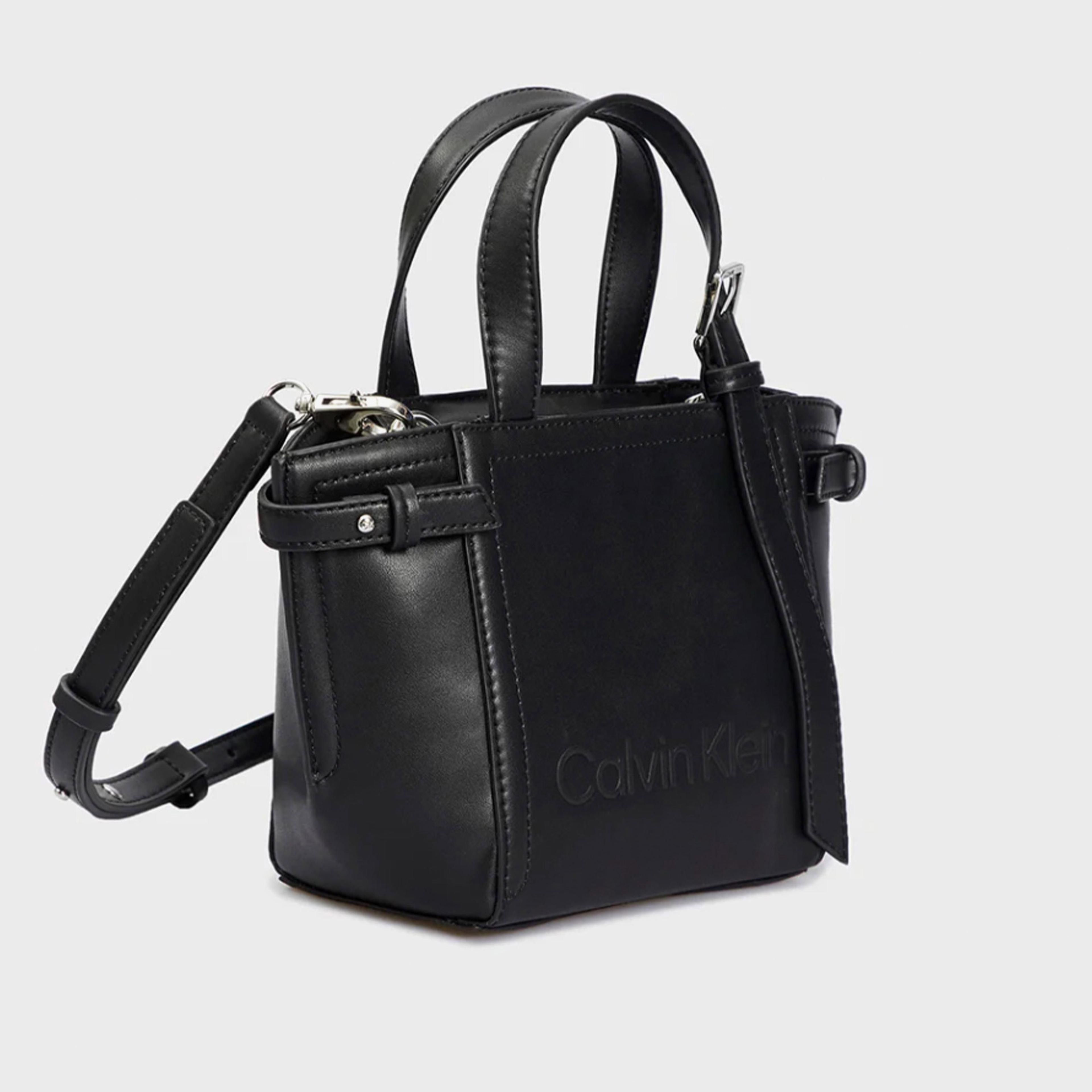 Calvin Klein Minimal Hardware Mini Tote Kadın Siyah Omuz Çantası