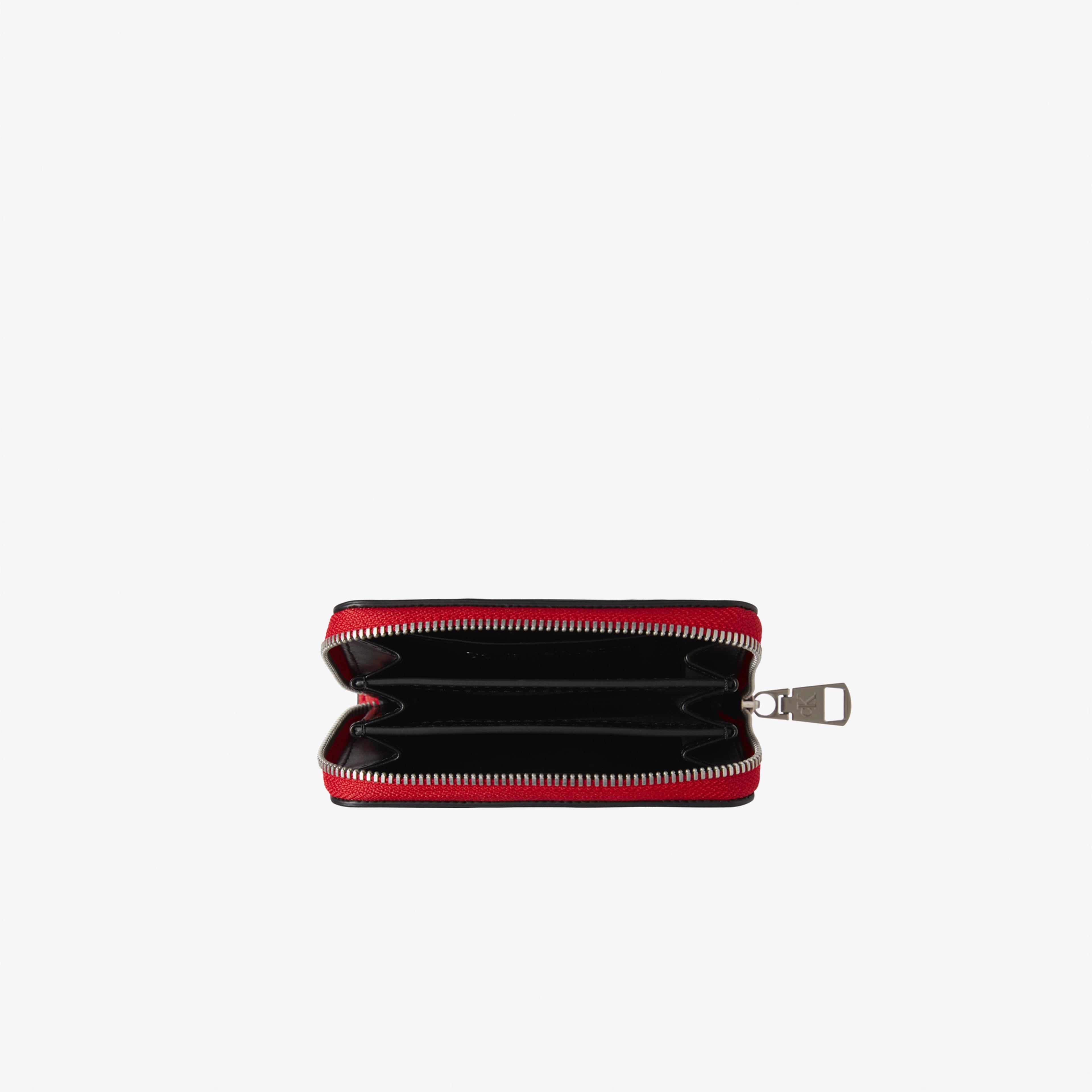 Calvin Klein Sculpted Med Zip Around Mono Kadın Kırmızı Cüzdan