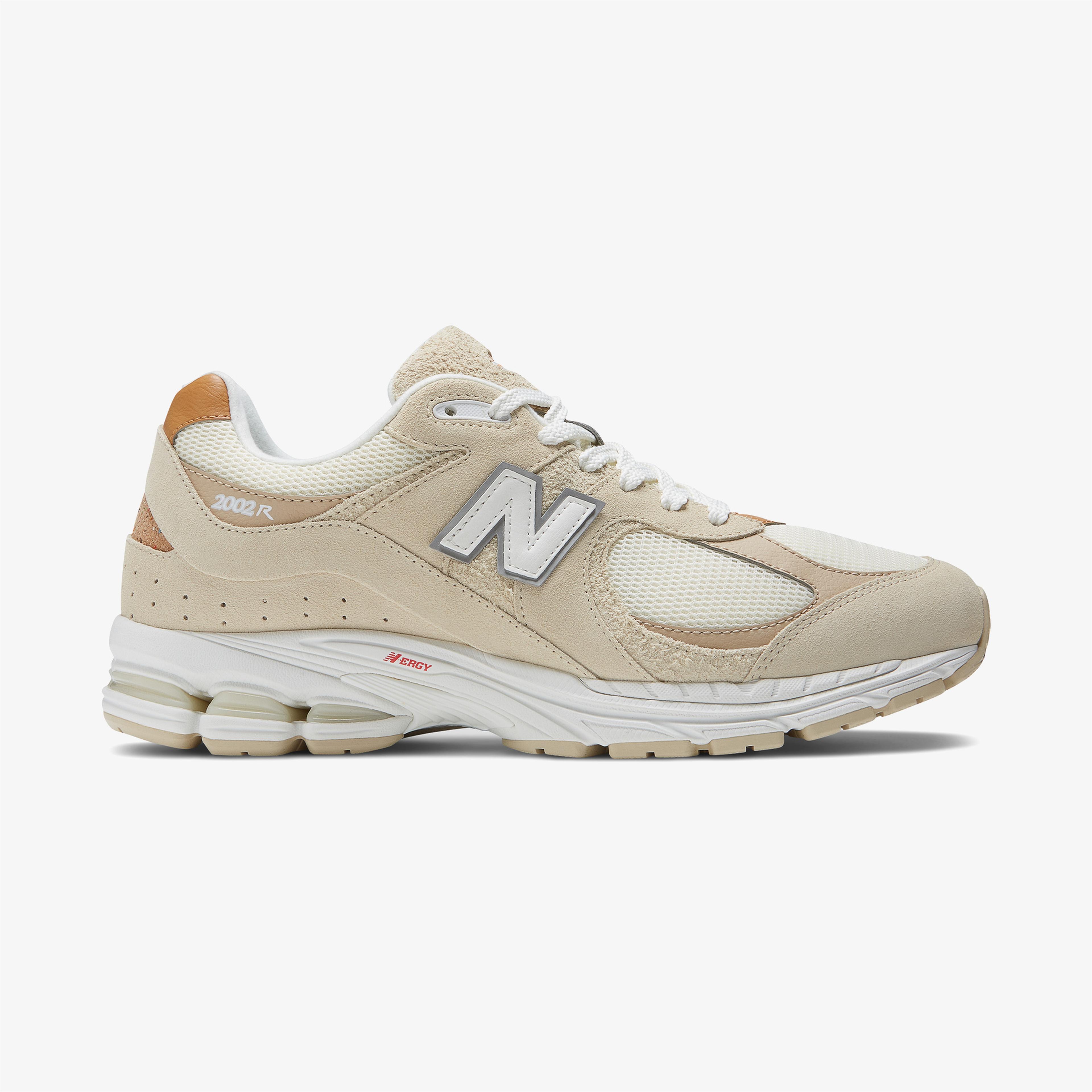 New Balance 2002R Lifestyle Kadın Bej Spor Ayakkabı
