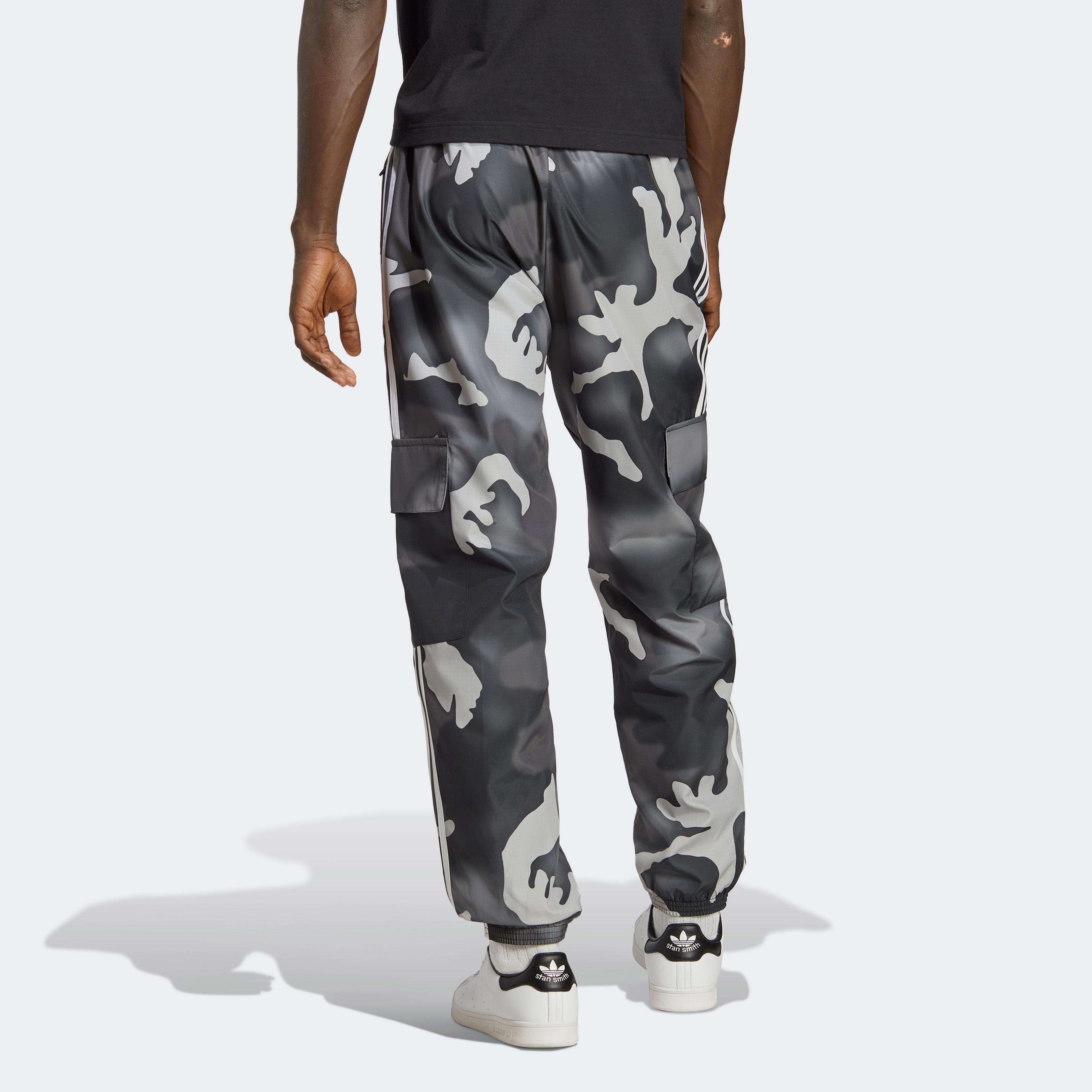 adidas Graphics Camo Cargo Erkek Gri Eşofman Altı