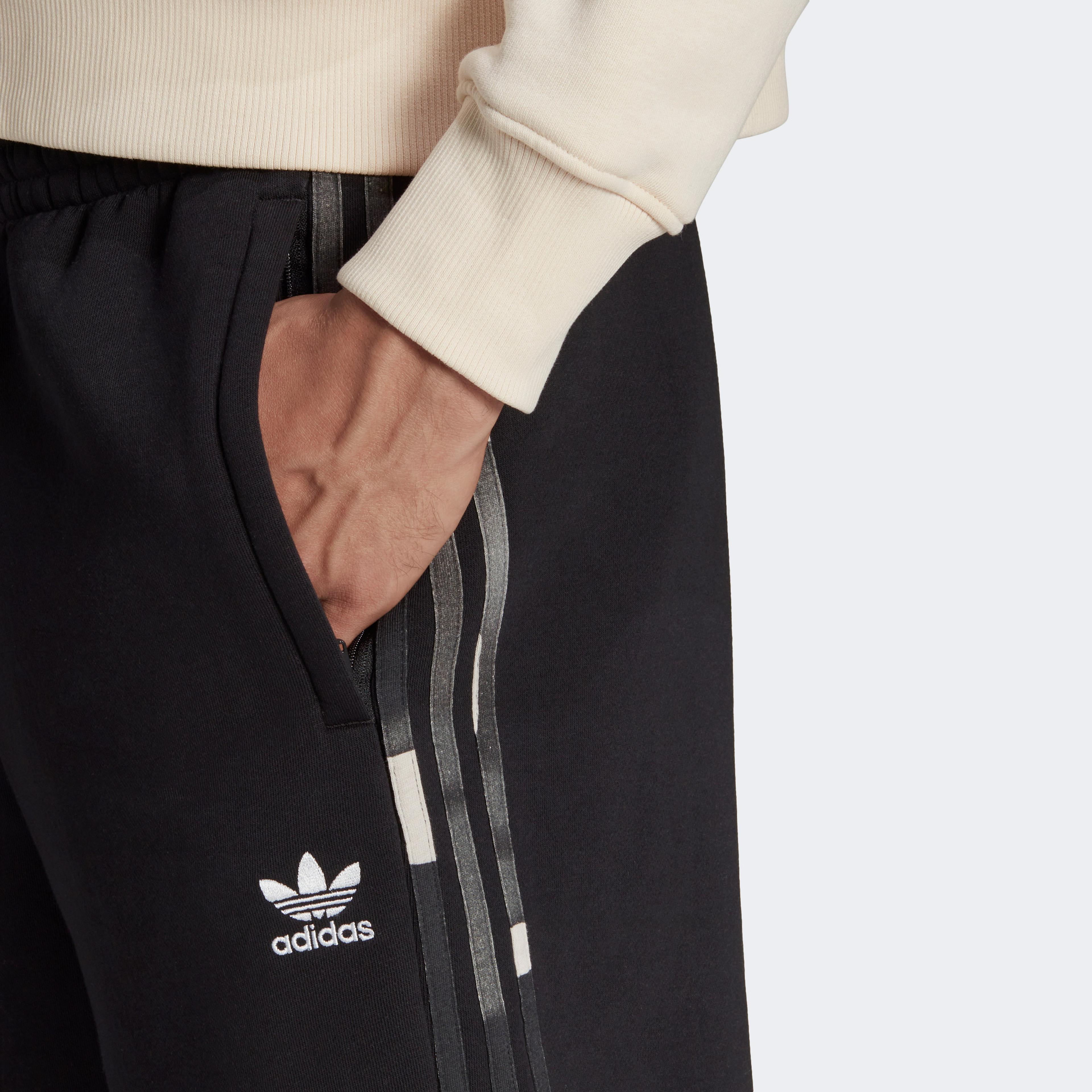 adidas Graphics Camo 3-Stripes Erkek Siyah Şort