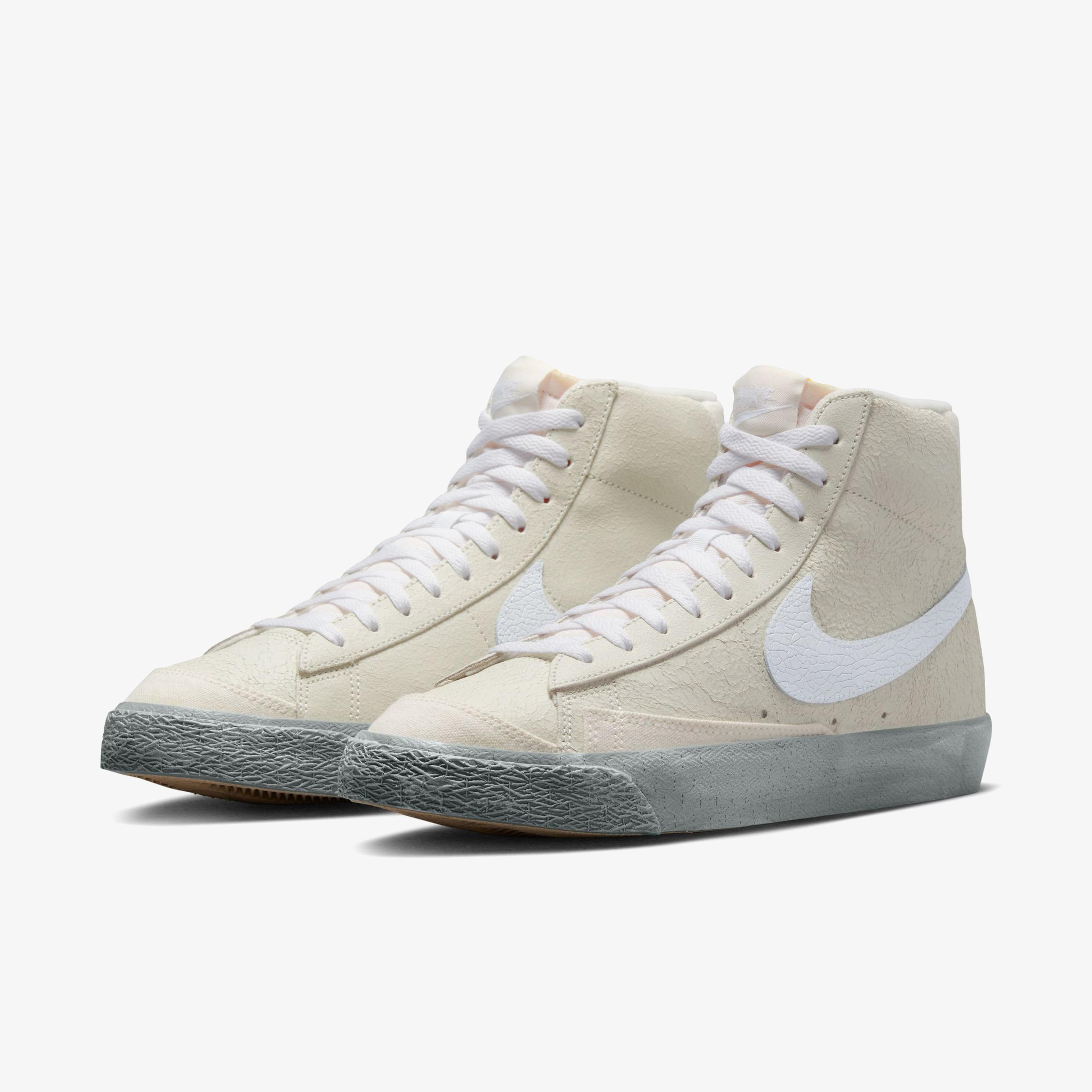 Nike Blazer Mid '77 Se Erkek Krem Spor Ayakkabı