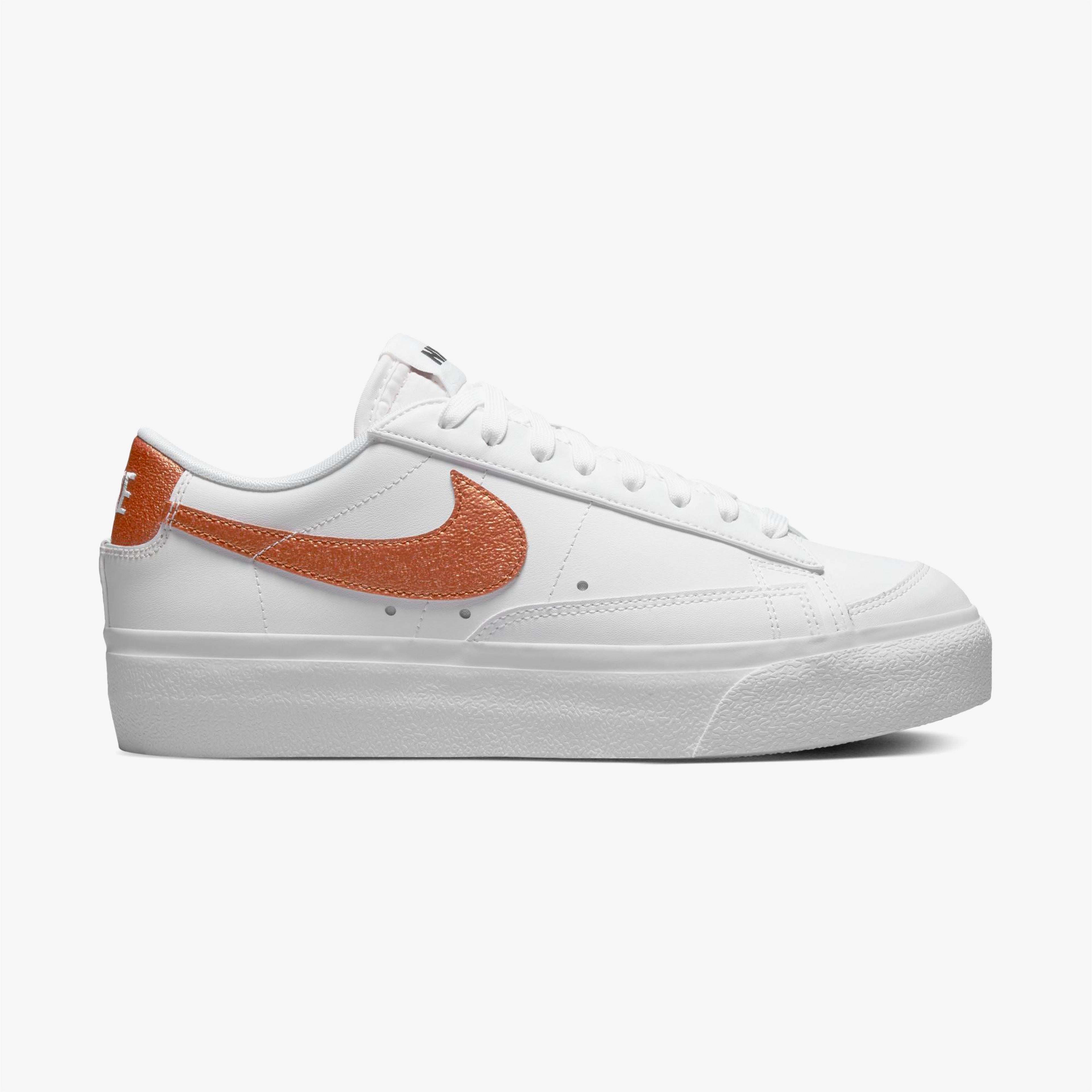 Nike Blazer Low Platform Essential Kadın Beyaz Spor Ayakkabı
