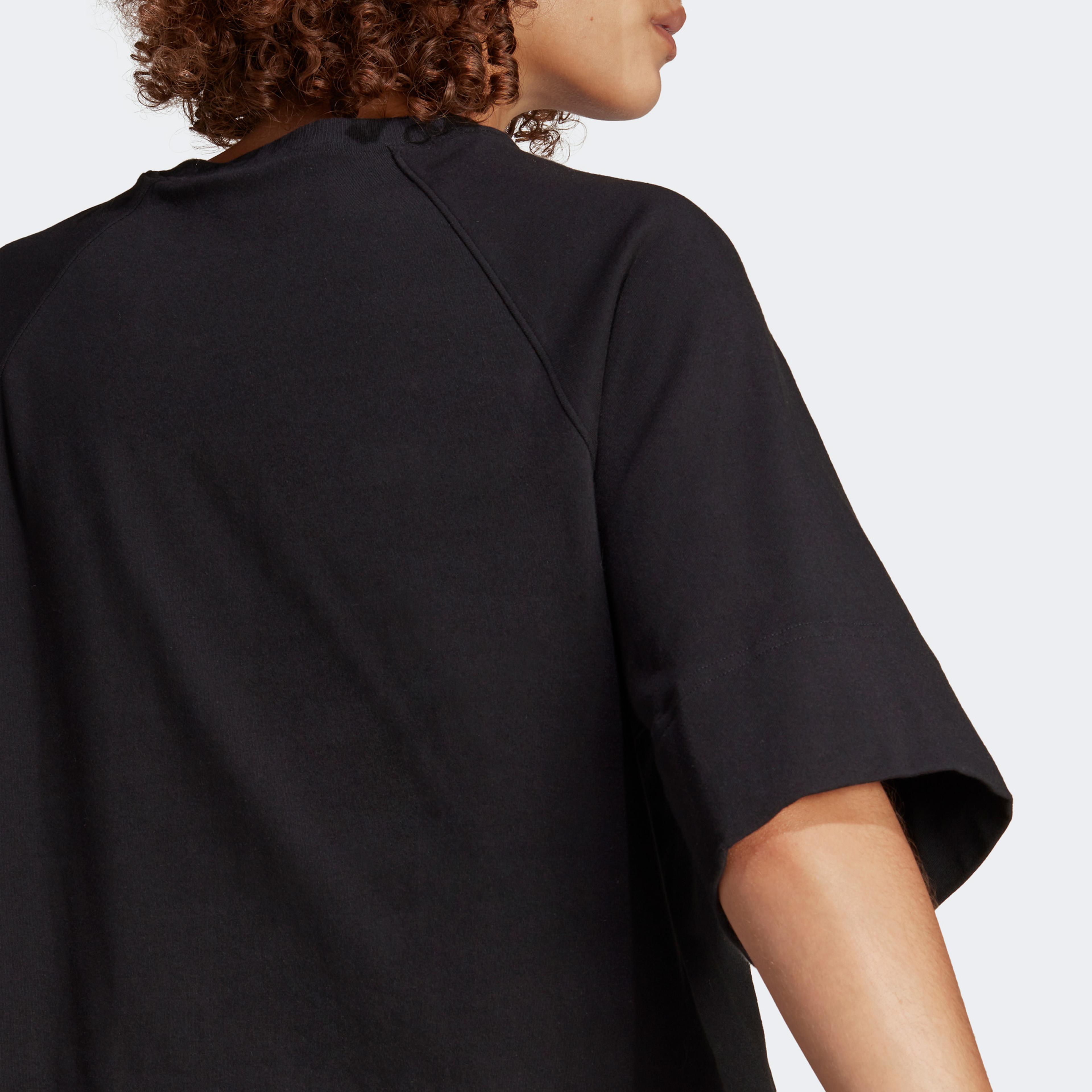 adidas Premium Essentials Kadın Siyah T-Shirt