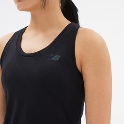 New Balance Q Speed Jacquard Kadın Siyah T-Shirt