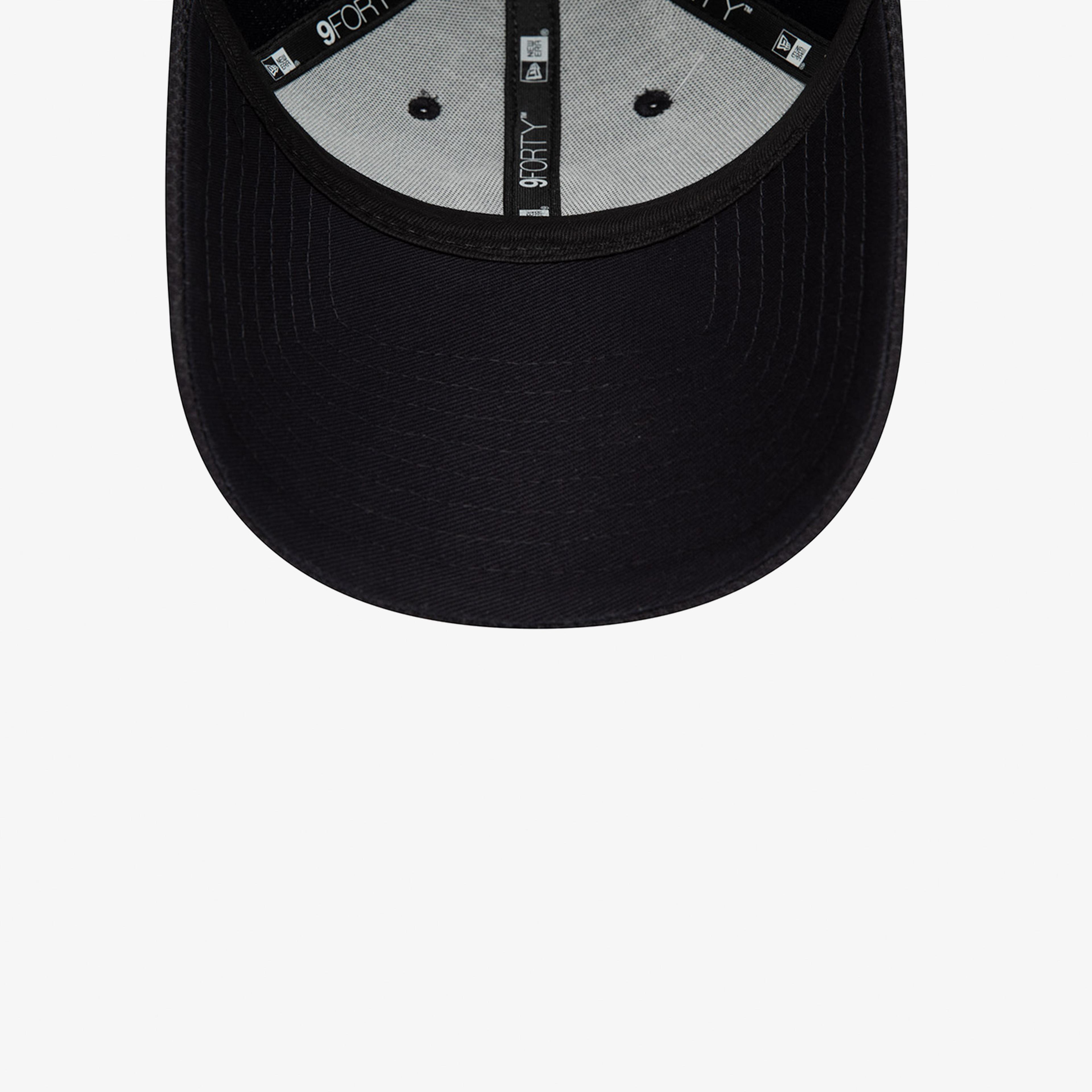 New Era 940 Unisex Siyah Şapka