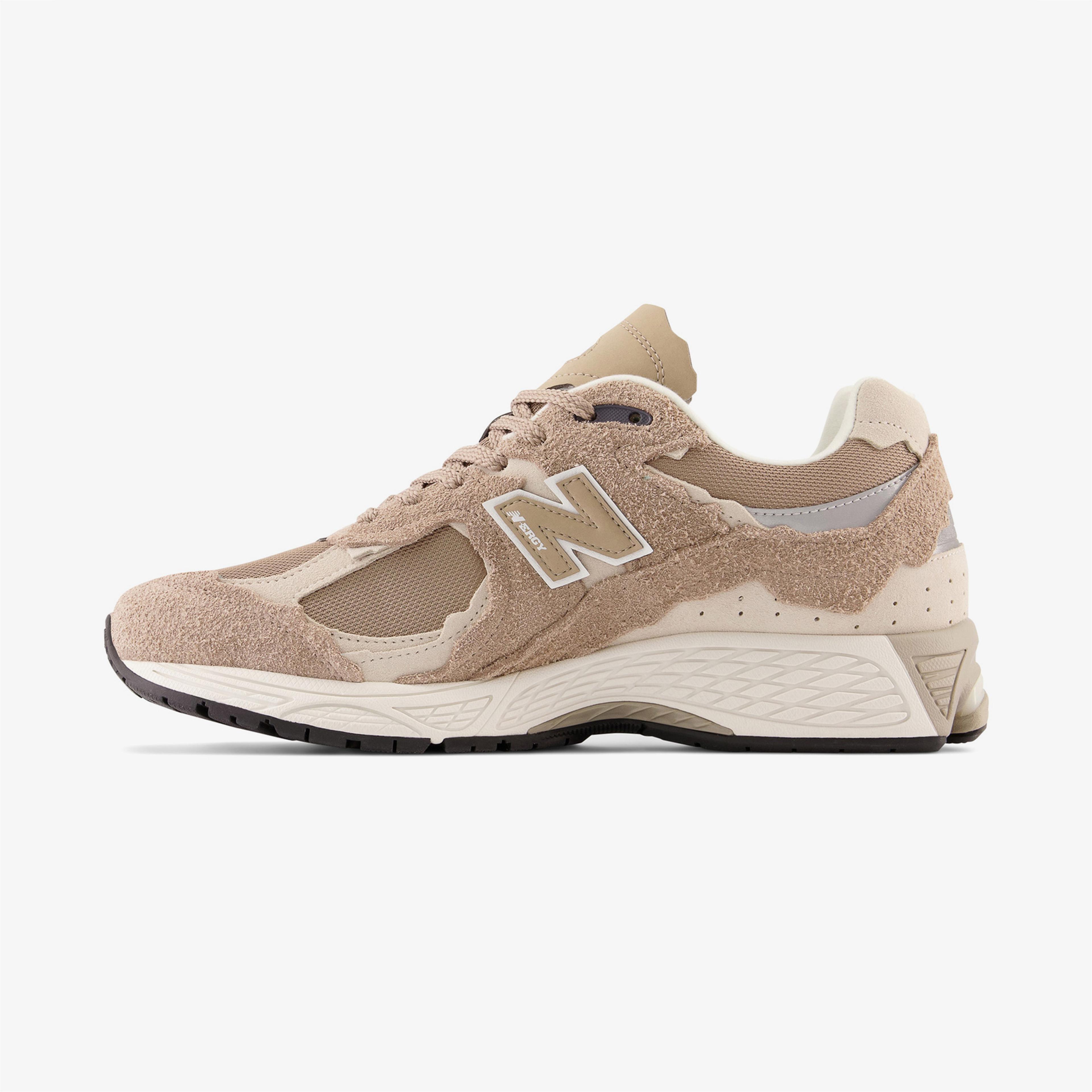 New Balance 2002R Lifestyle Unisex Bej Spor Ayakkabı