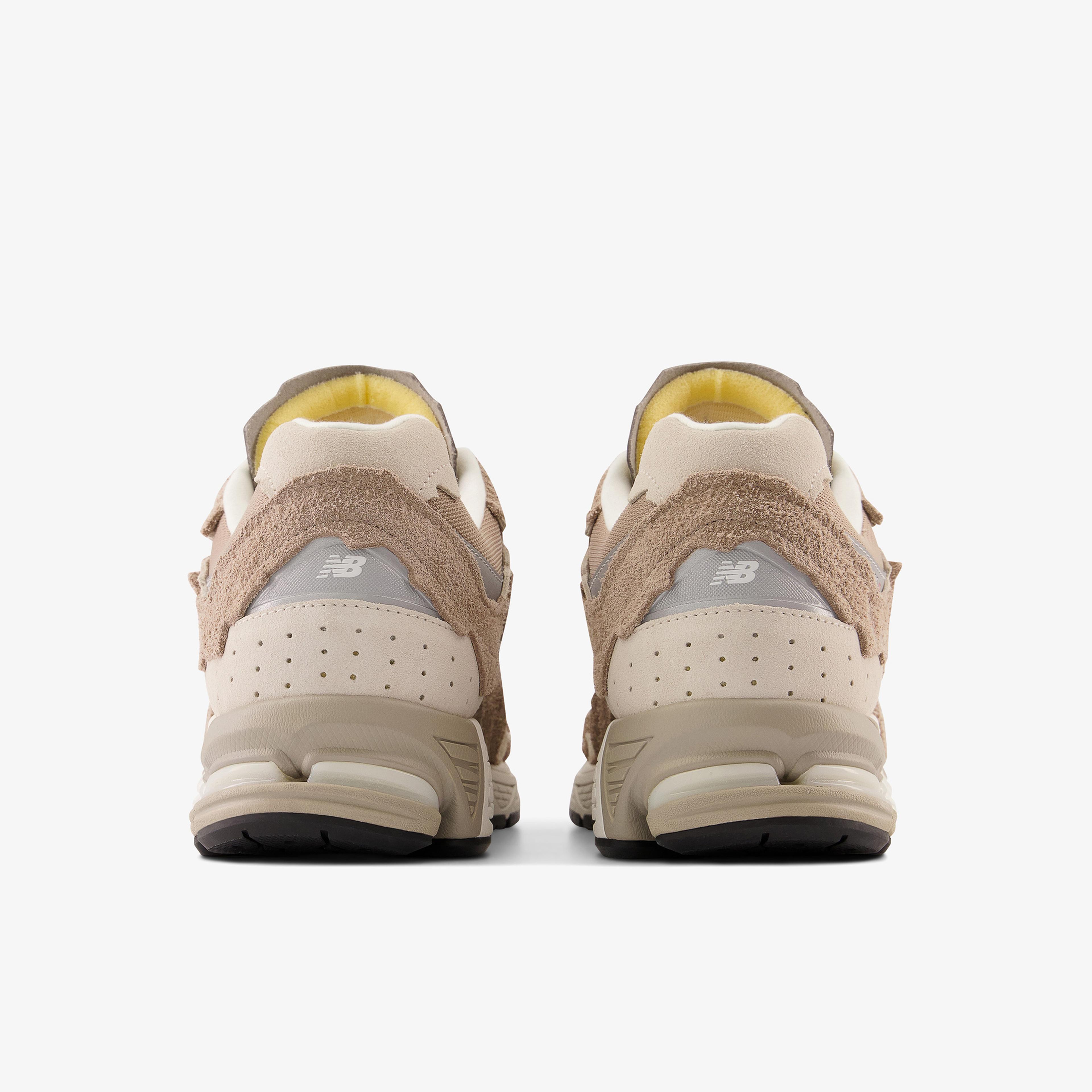 New Balance 2002R Lifestyle Unisex Bej Spor Ayakkabı