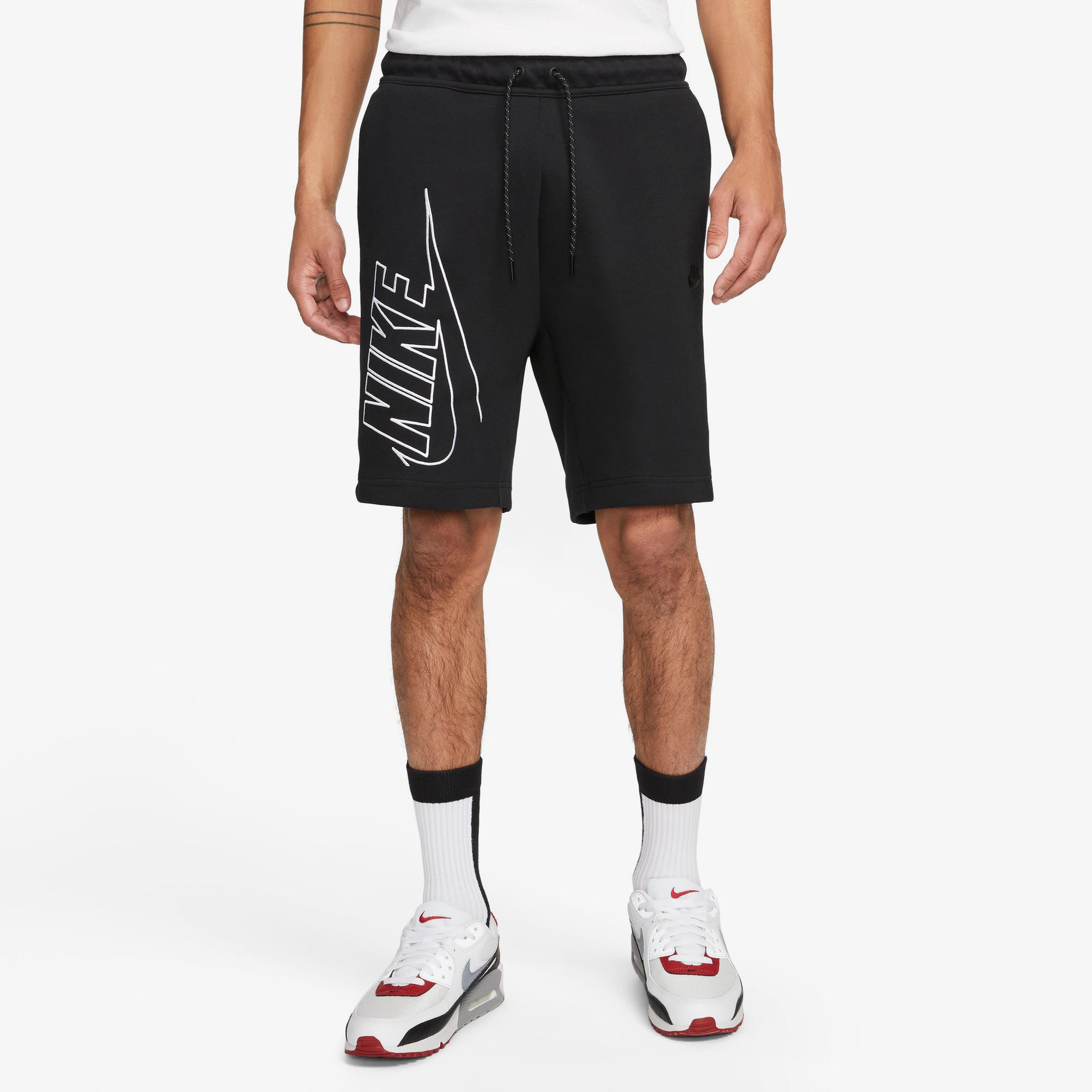 Nike Tech Fleece Erkek Siyah Şort